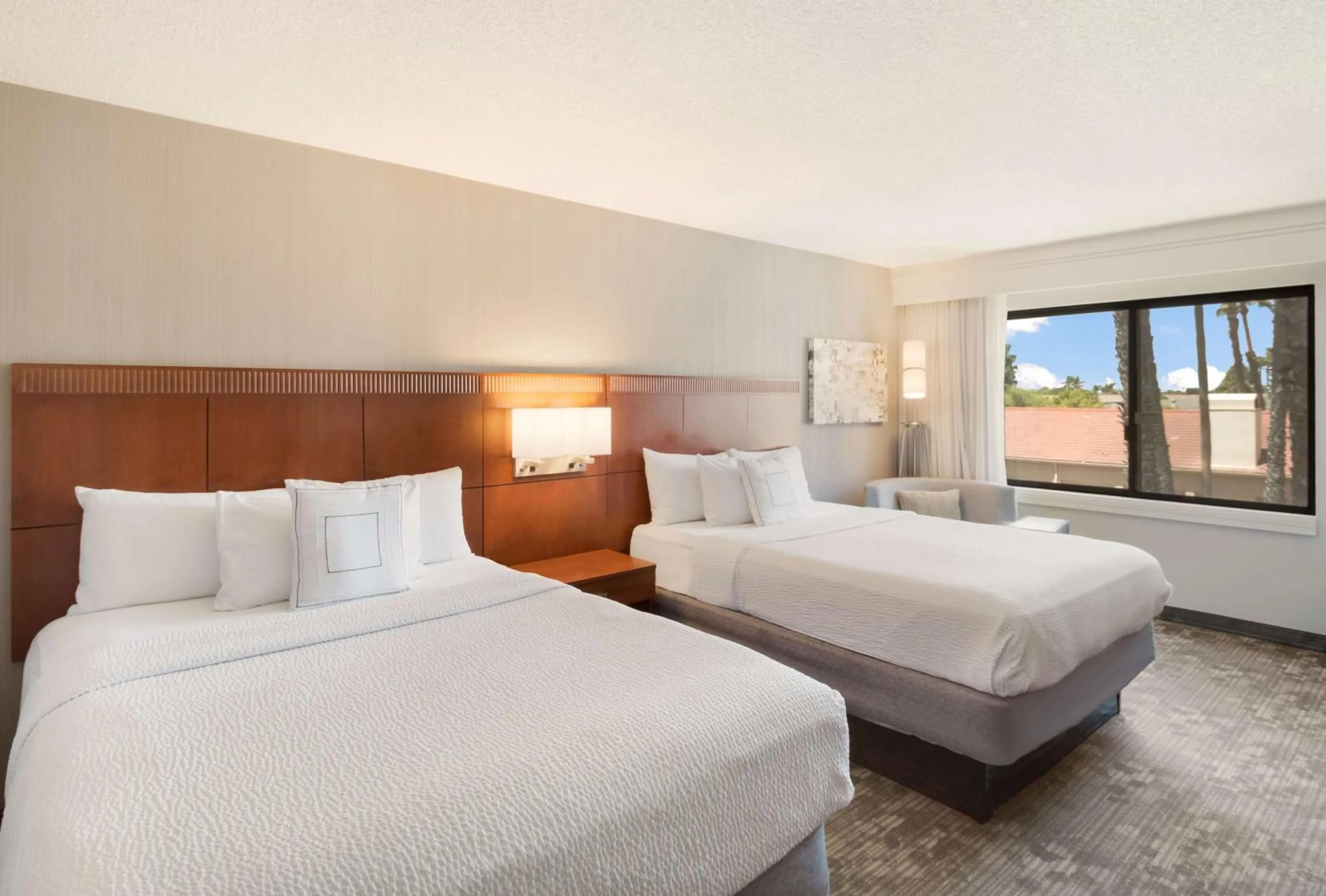 Hearing Accessible - Deluxe Two Queens in Sonesta Select Huntington Beach Fountain Valley