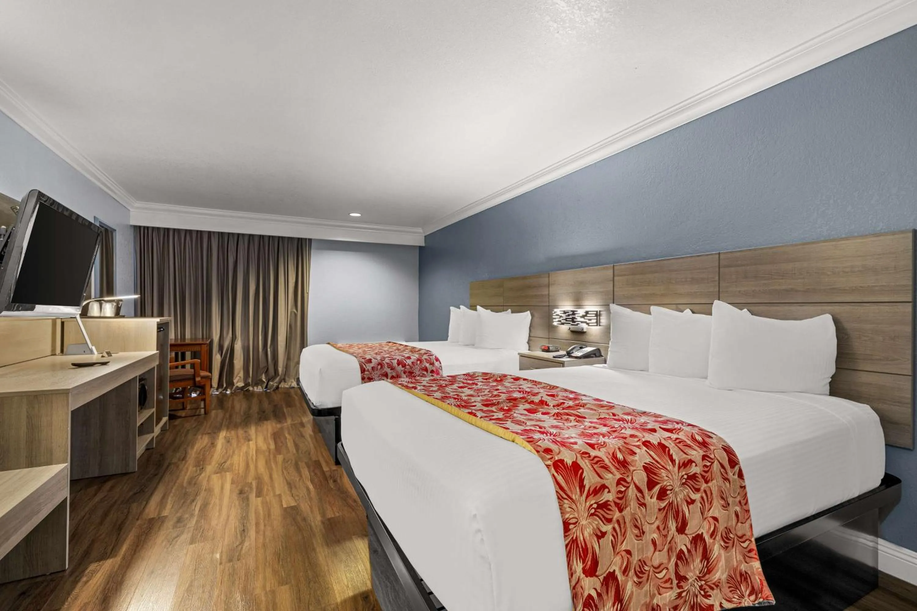 Double Room with Two Double Beds - Non-Smoking in Best Western Moreno Hotel & Suites