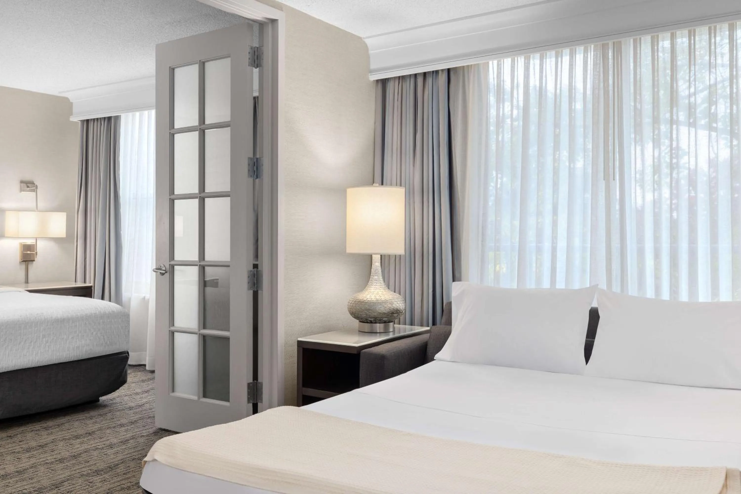 King Room with Sofa Bed and Bath Tub - Mobility Accessible in Hampton Inn & Suites Downers Grove Chicago