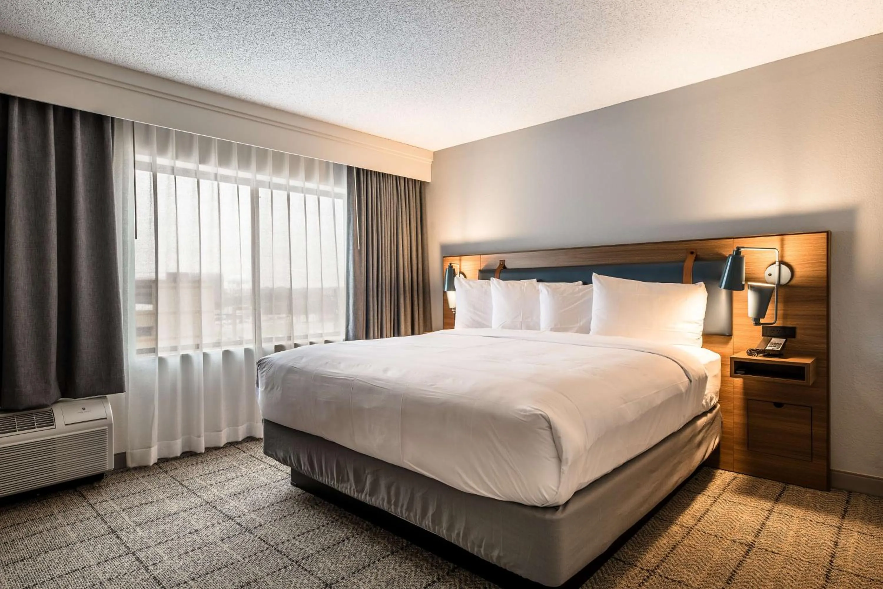 One Bedroom Suite King in Sonesta Select Dallas Richardson