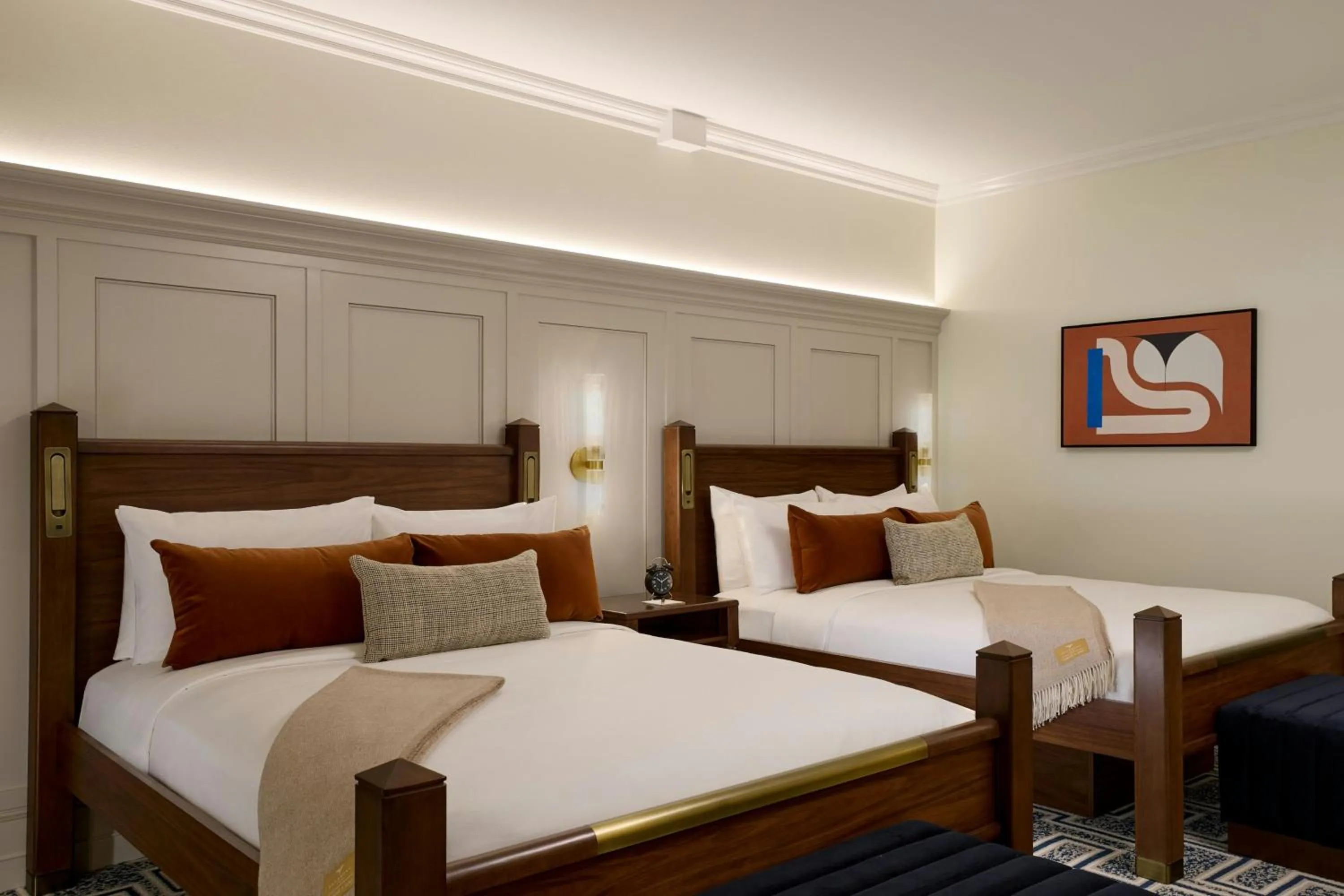 Standard Queen Room with Two Queen Beds in Dearborn Inn, Autograph Collection