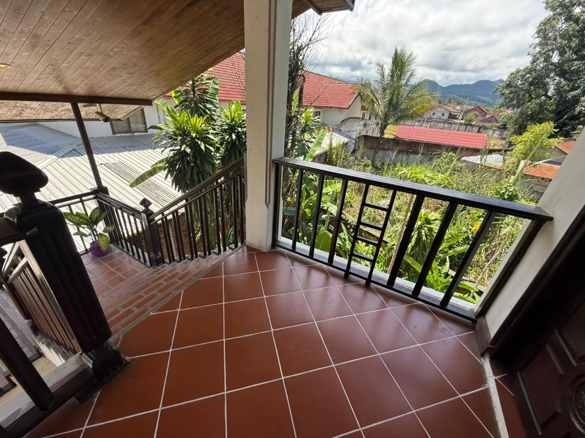 Standard Twin Room in Vangsavath Hotel