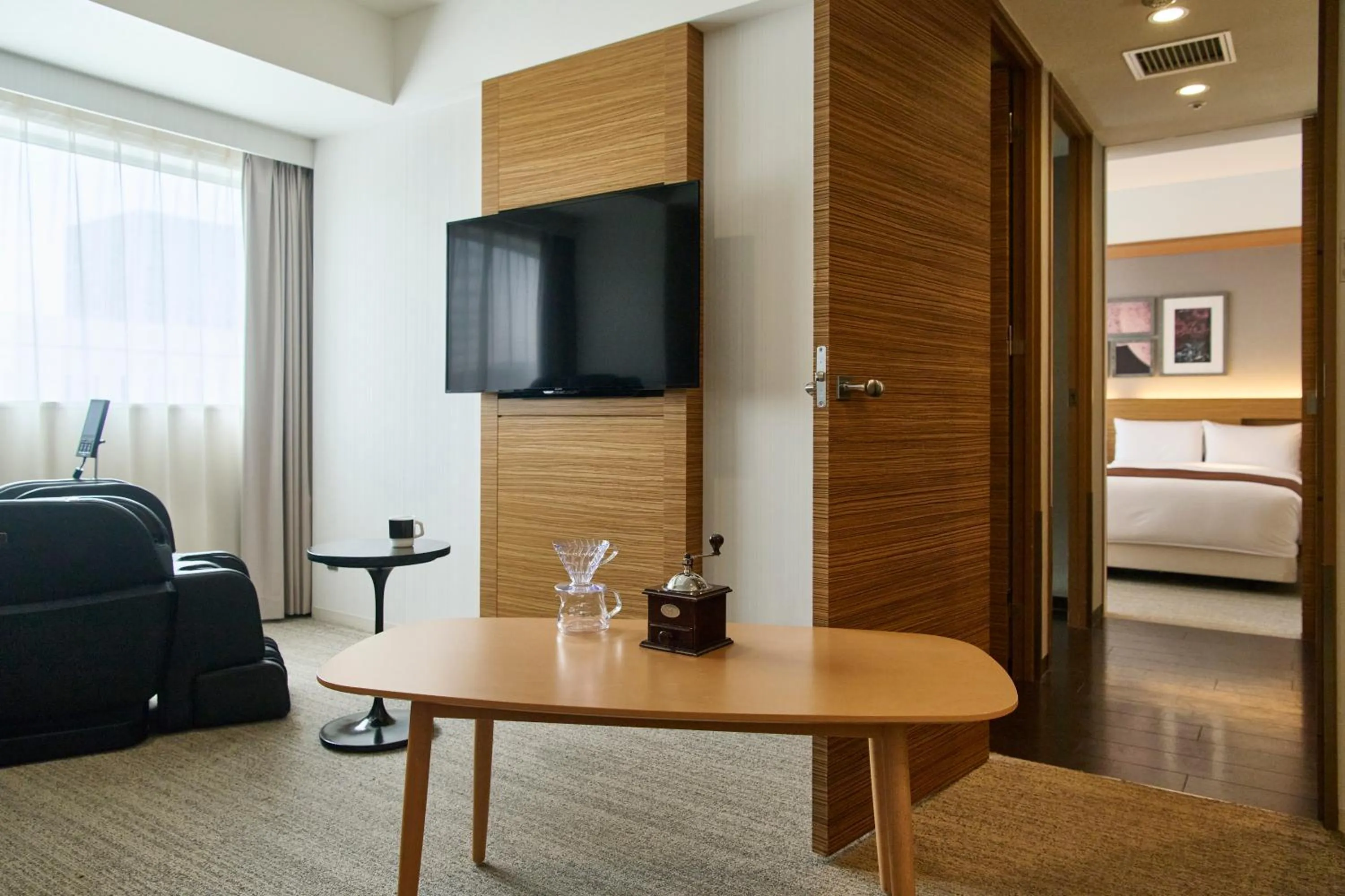 CROSS FLOOR - single occupancy - Cross Suite Twin Room with Lounge Access in Cross Hotel Sapporo