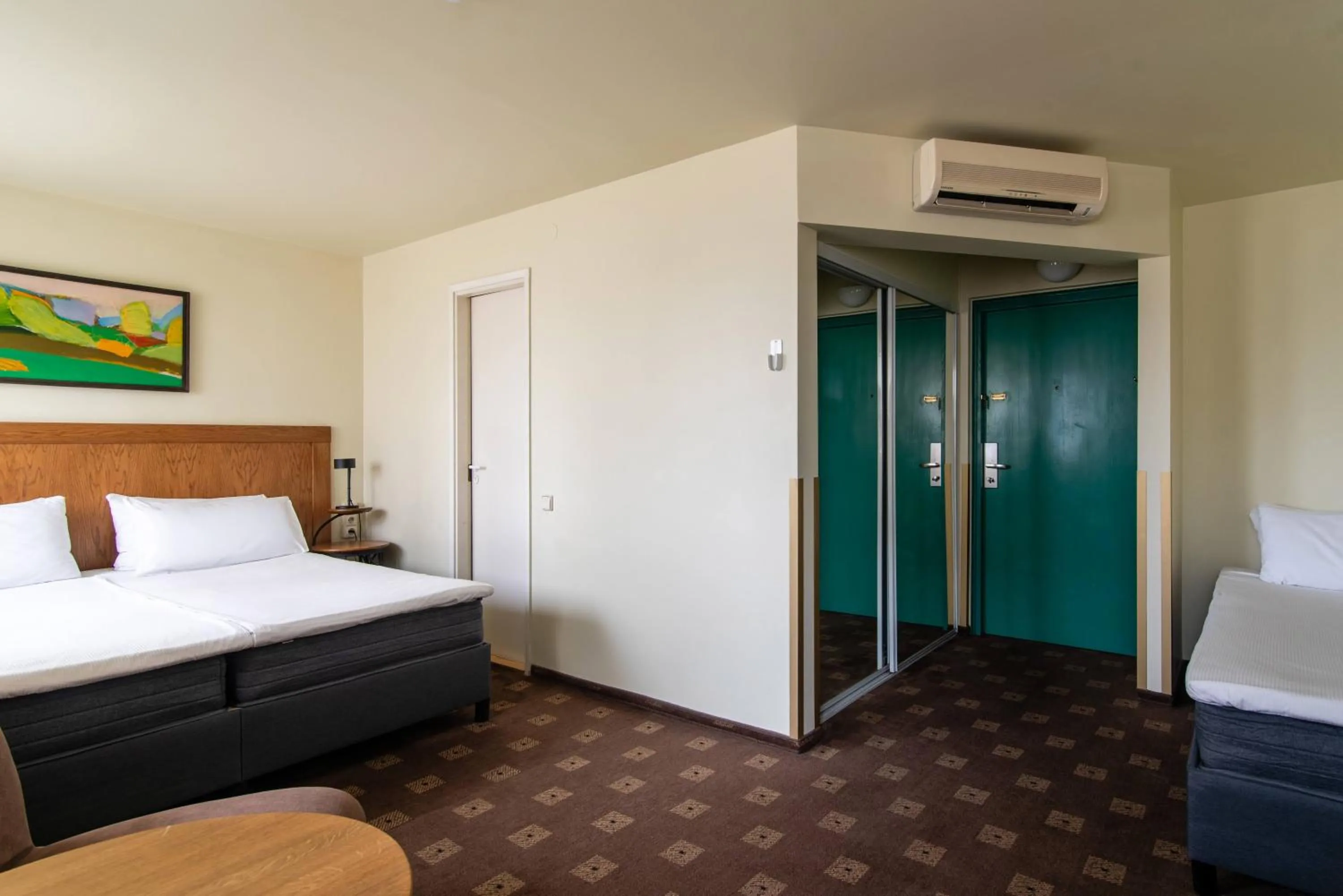 Triple Room with Three Single Beds in Best Western Vilnius