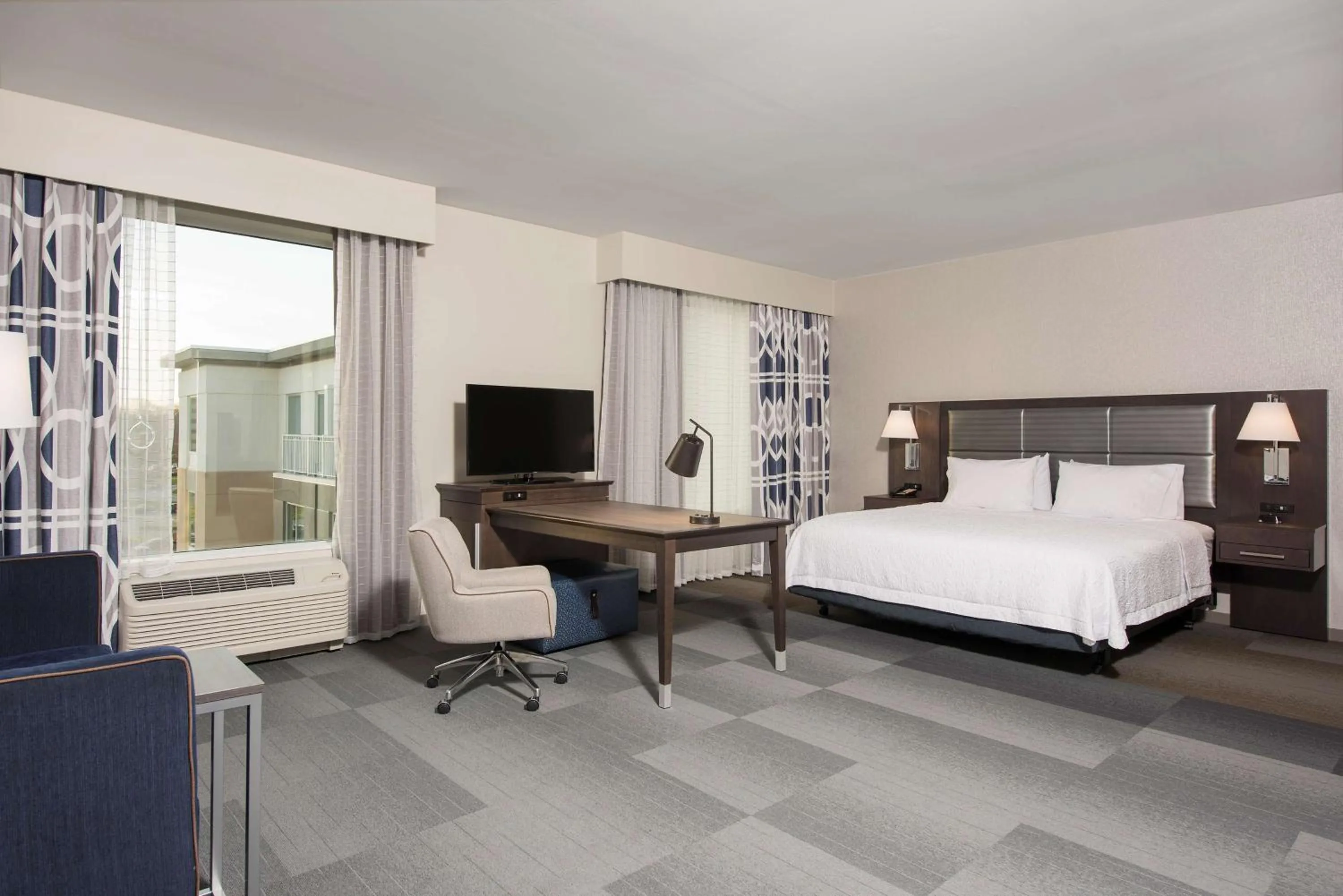 King Studio Suite with Balcony in Hampton Inn & Suites Indianapolis-Keystone, IN