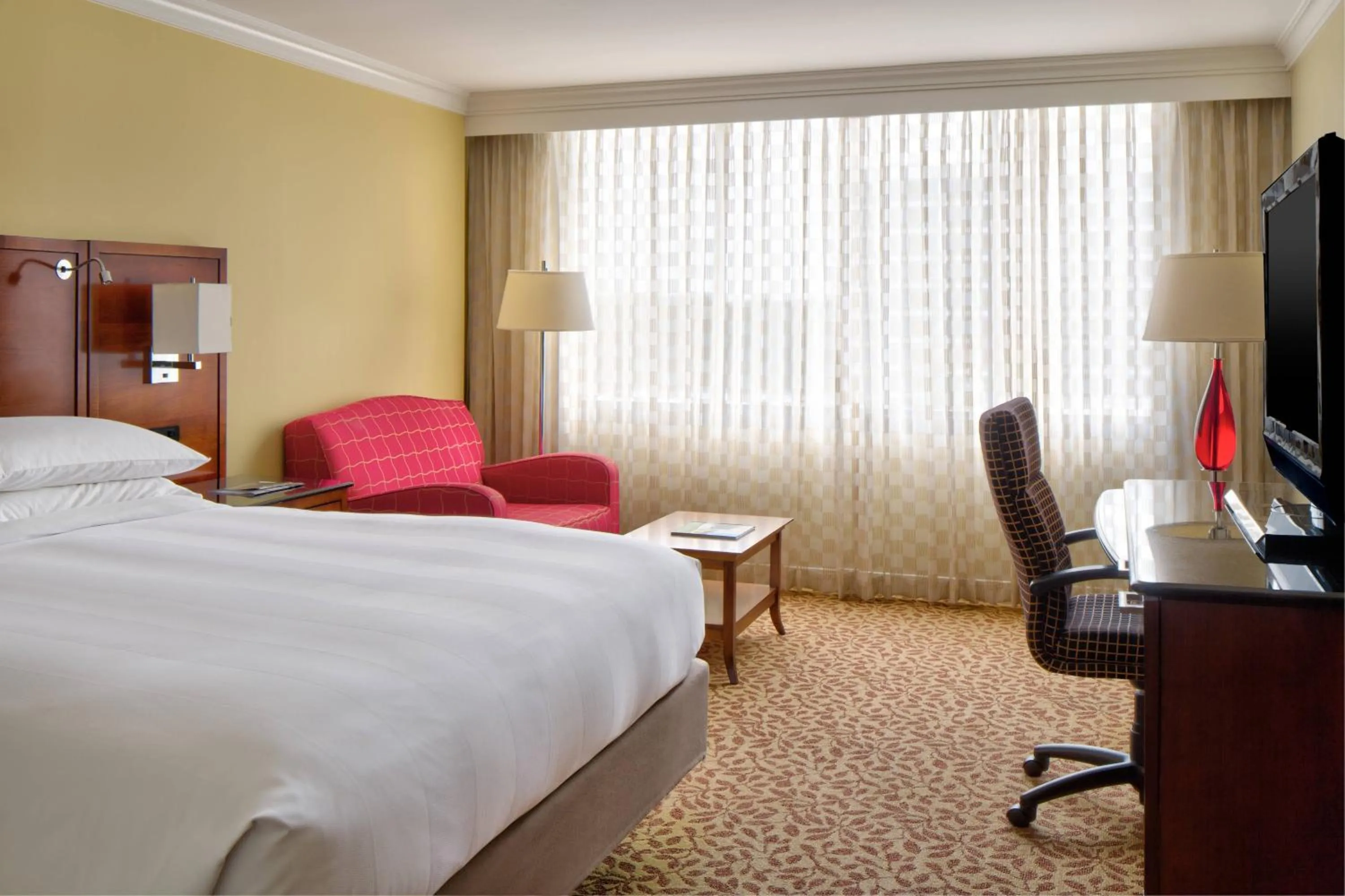 King Room in Wyndham Atlanta Buckhead Hotel & Conference Center