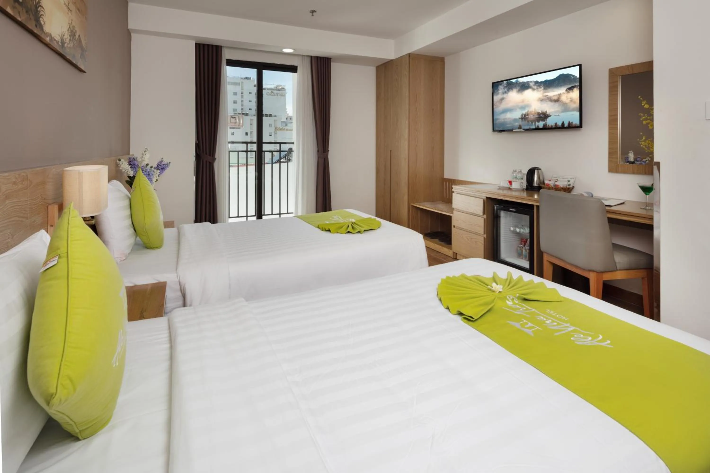 Deluxe Triple Room in Ale Nha Trang Hotel