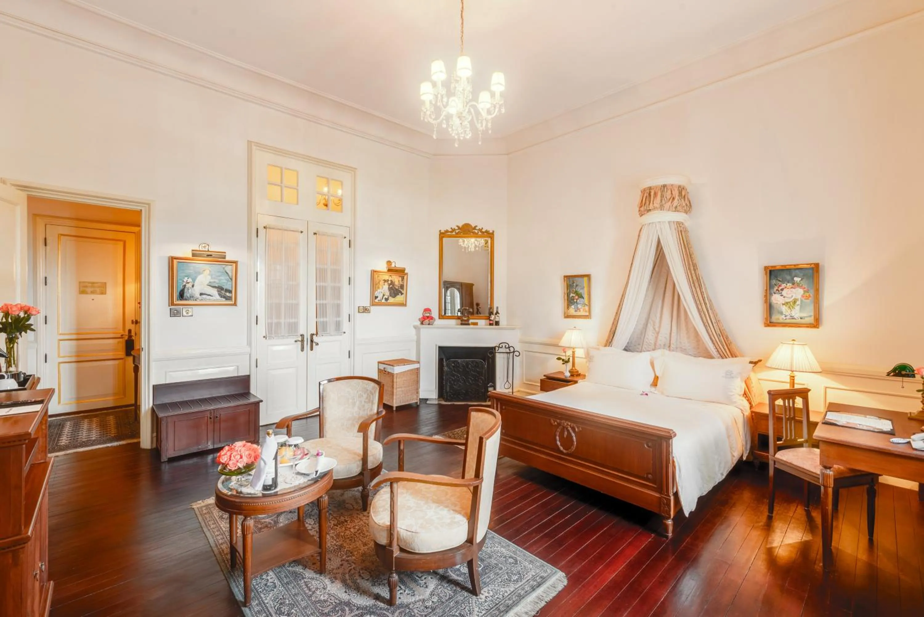 Luxury without Balcony – High Tea Inclusive in Dalat Palace Heritage Hotel