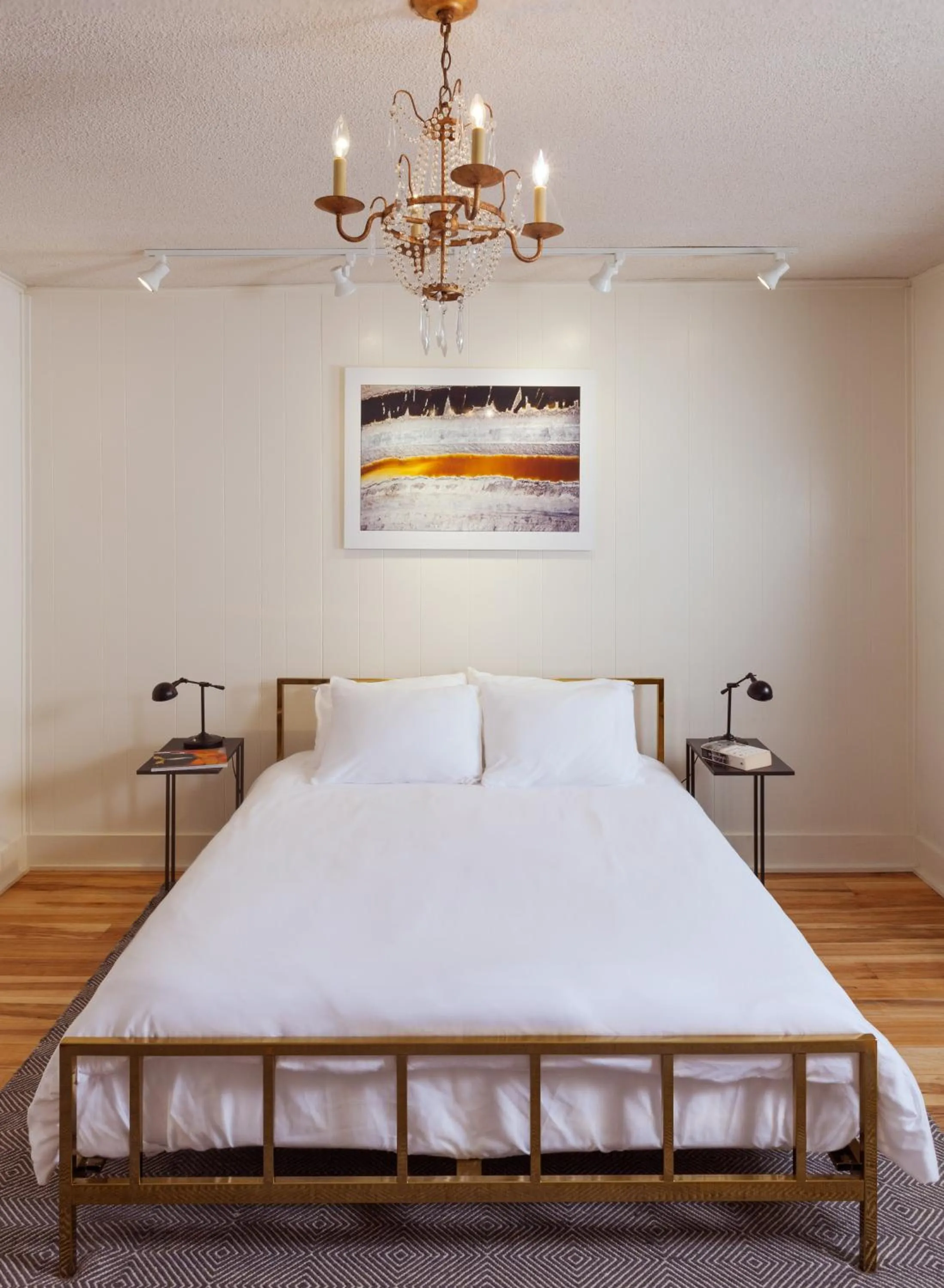 Deluxe Double Room (2 Adults + 1 Child) in The Deers Head Inn Tavern