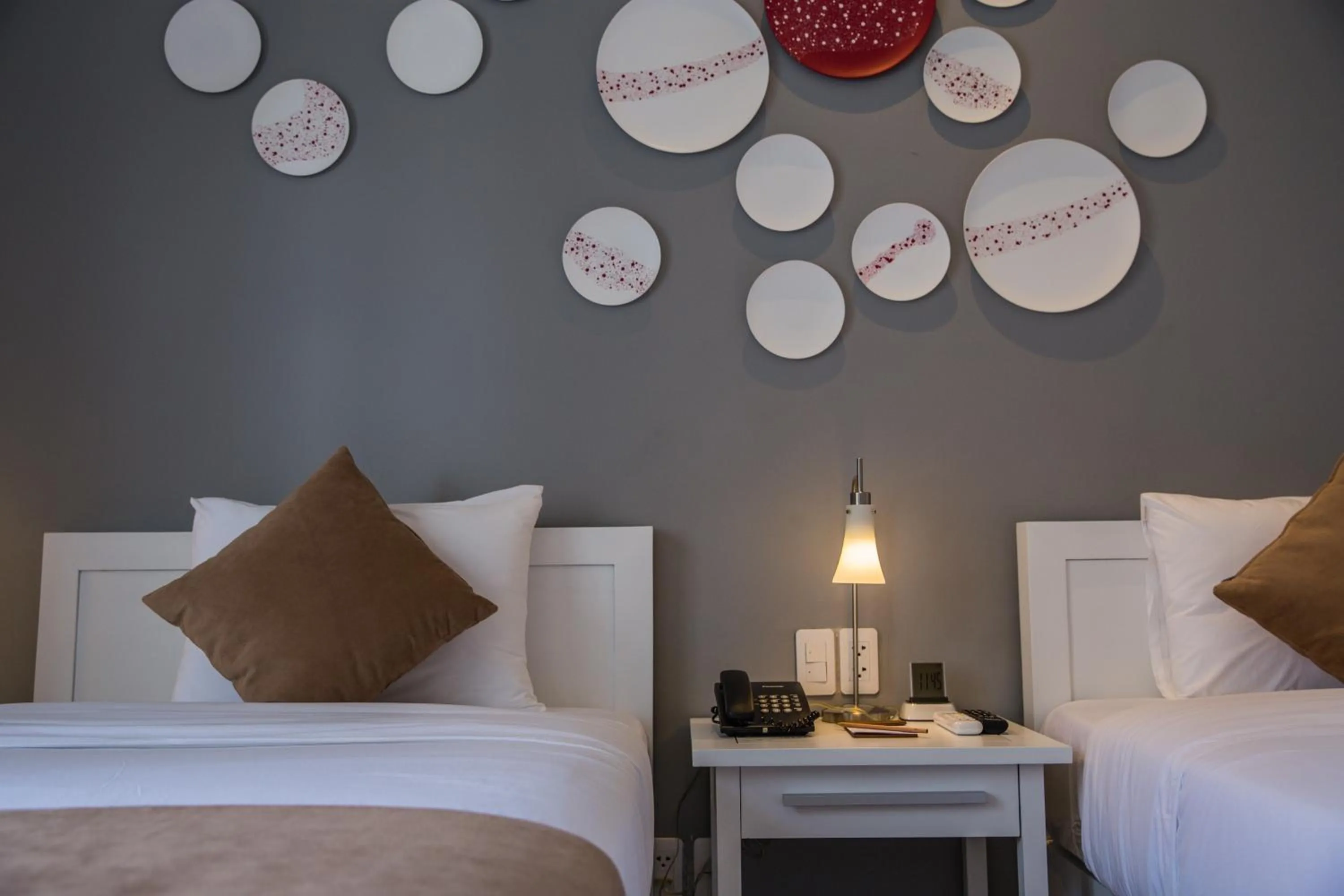 Deluxe Family Room with City View in Alba Hotel