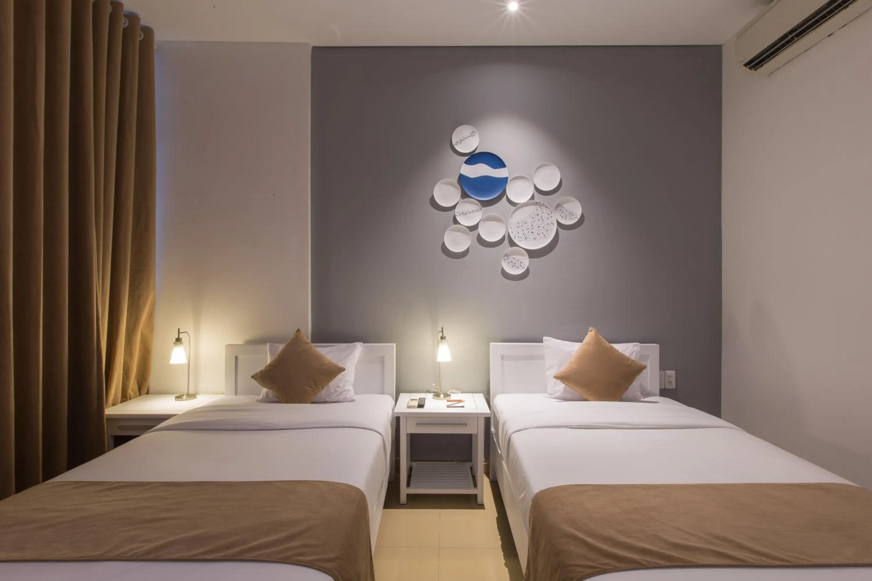 Superior Double or Twin Room in Alba Hotel