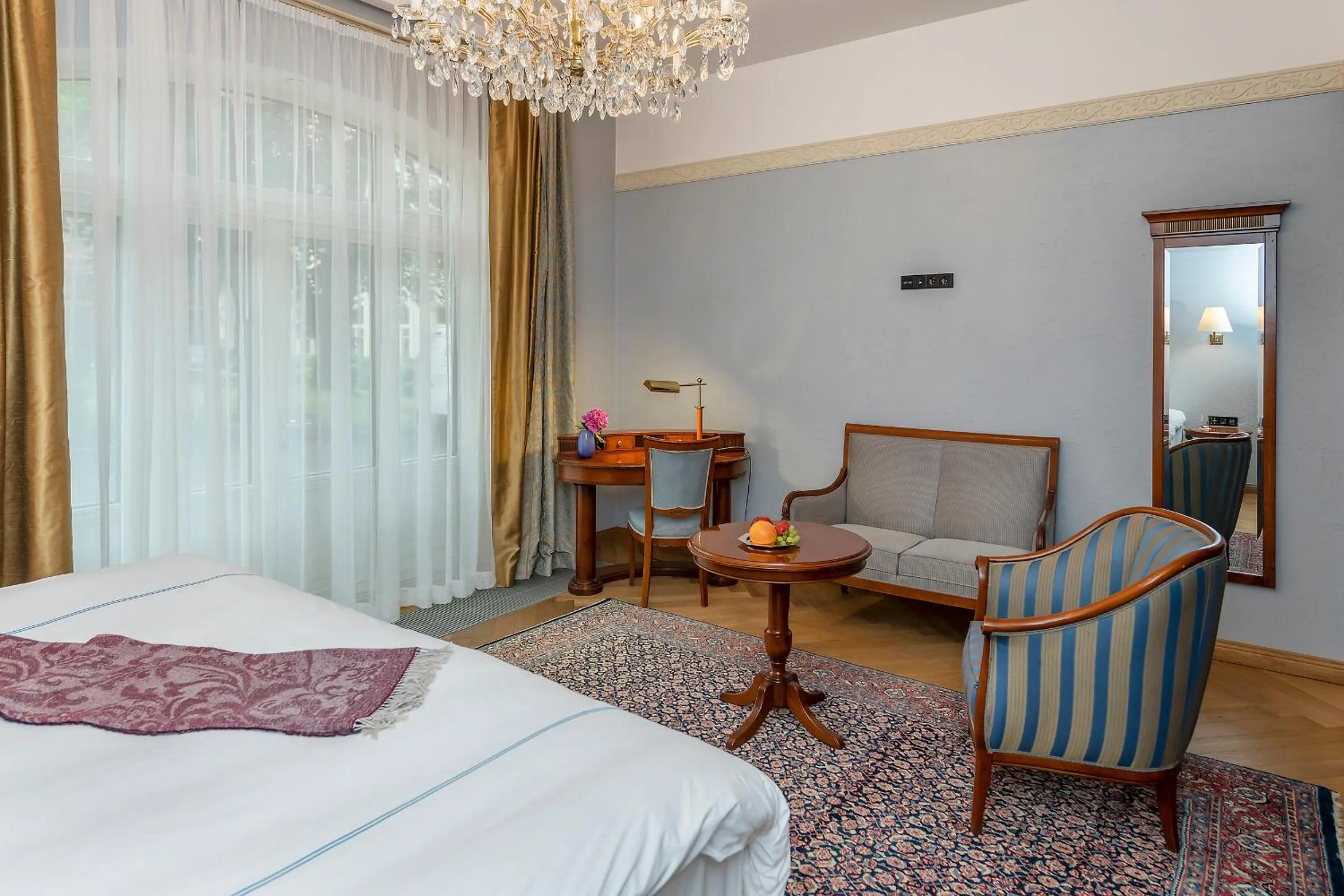 Deluxe Double Room with Bath in Grotthuss Boutique Hotel Vilnius