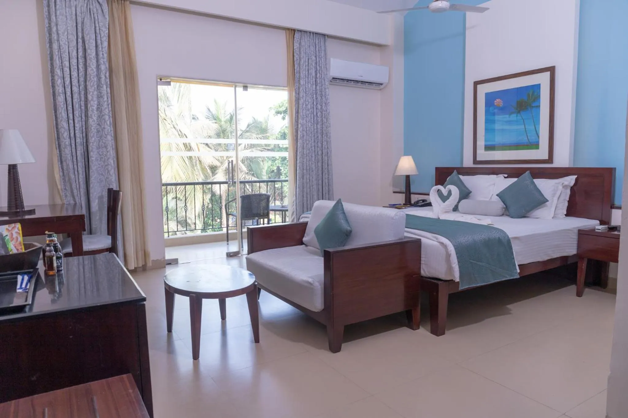 Deluxe Room in Kyriad Prestige Calangute Goa by OTHPL