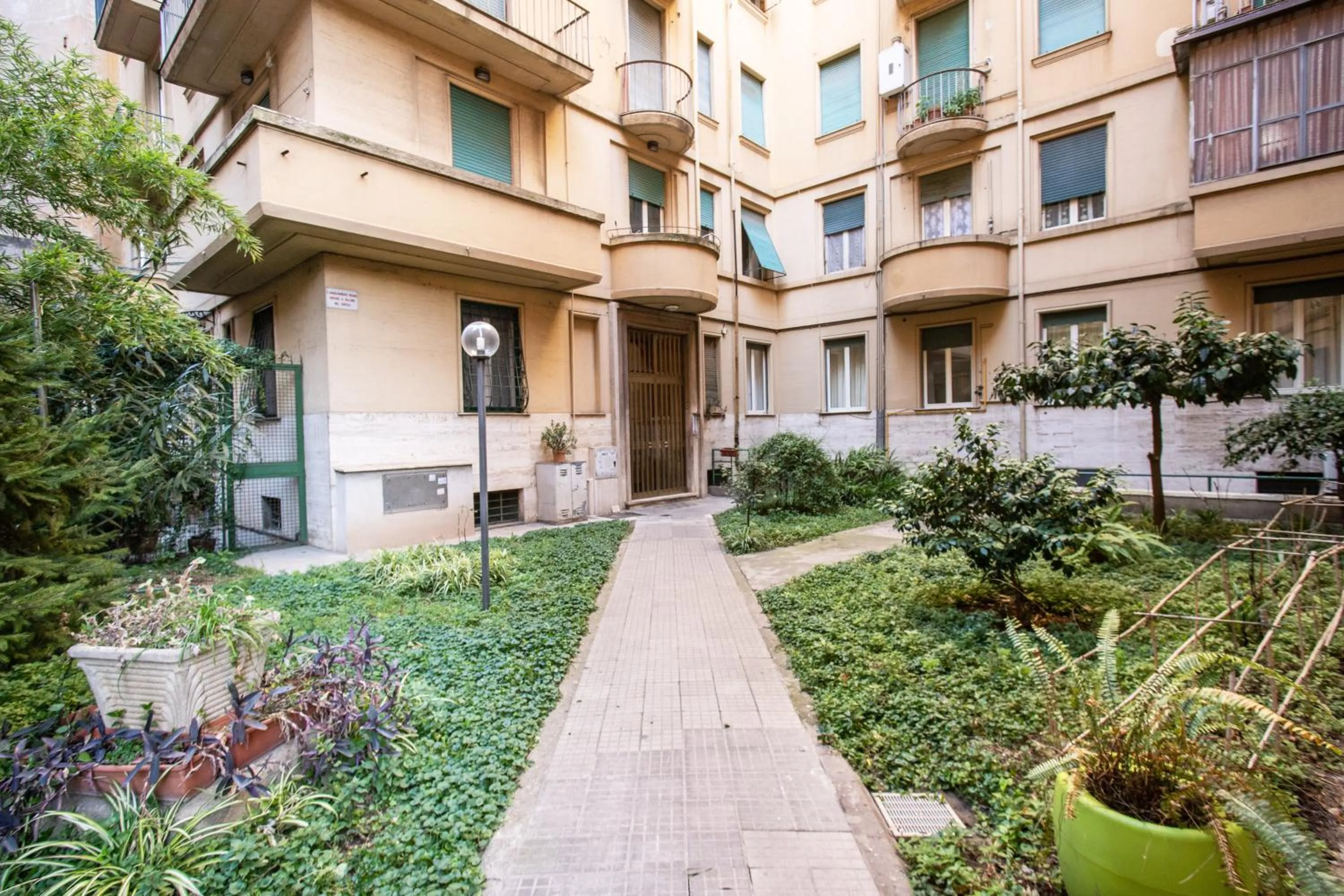 Double or Twin Room with Private External Toilet in Marta Inn