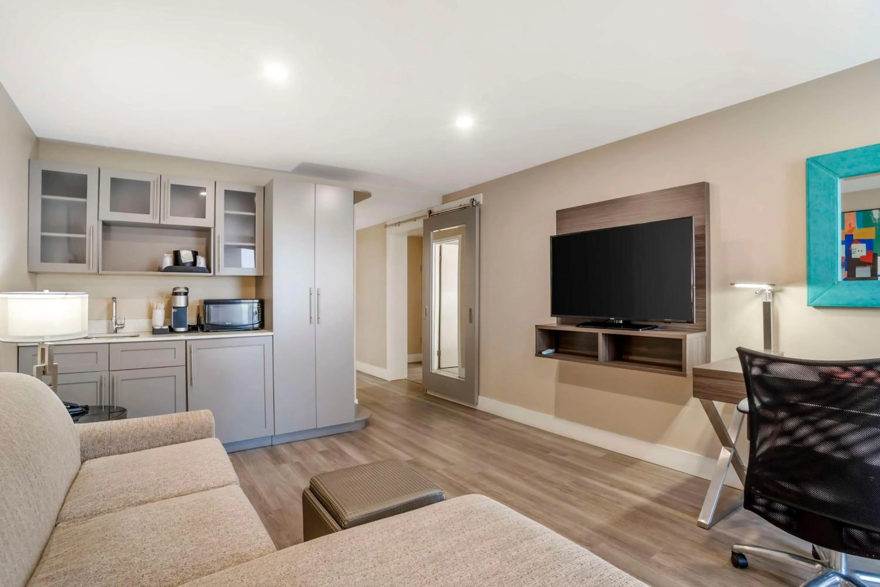 Queen Suite with Two Queen Beds in Best Western Plus Greenville I-385 Inn & Suites