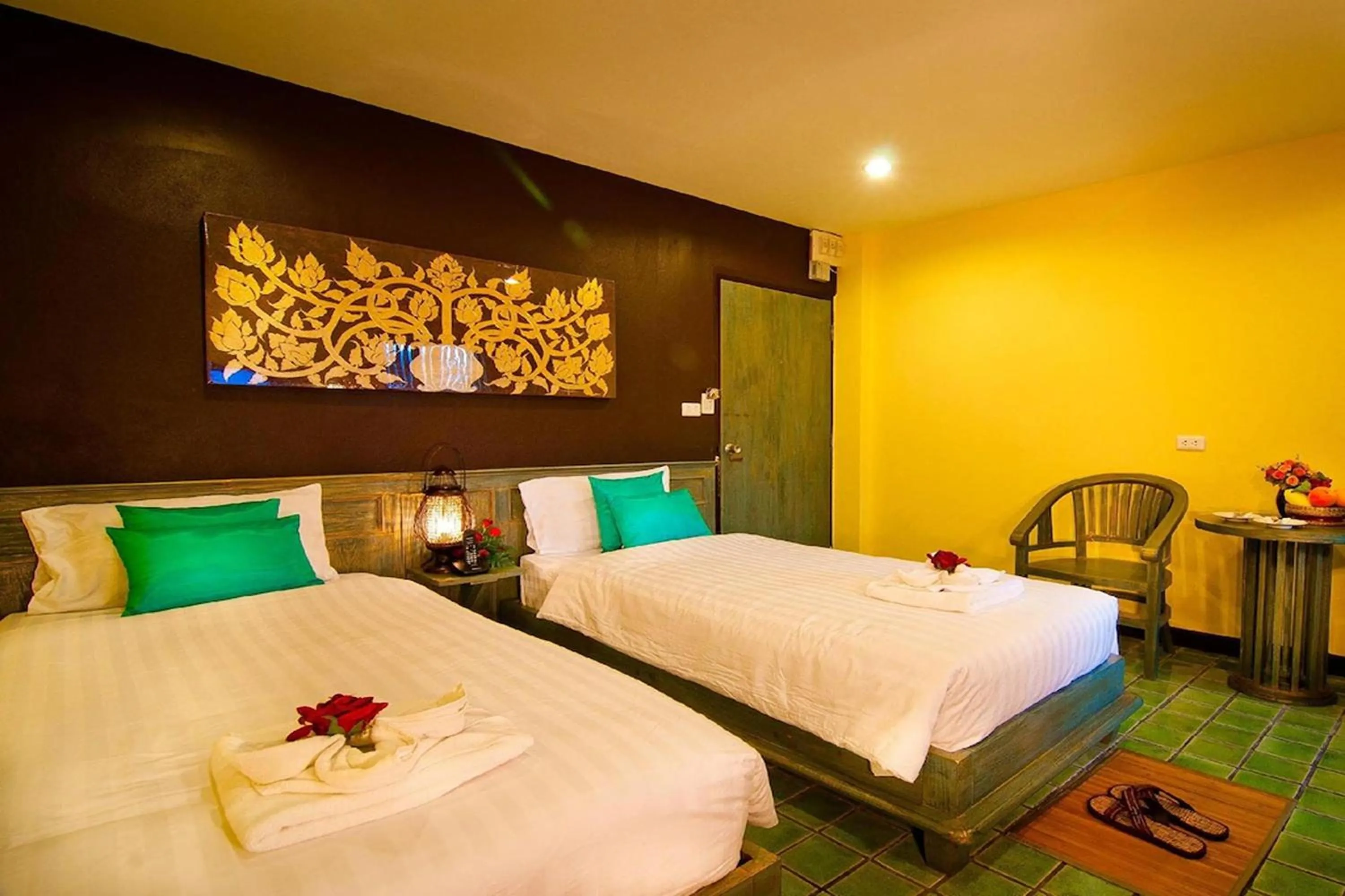 Deluxe Twin Room in CM Night Bazaar Boutique Hotel - โรงแรม ซี เอ็ม ไนท์บาซาร์ บูทีค