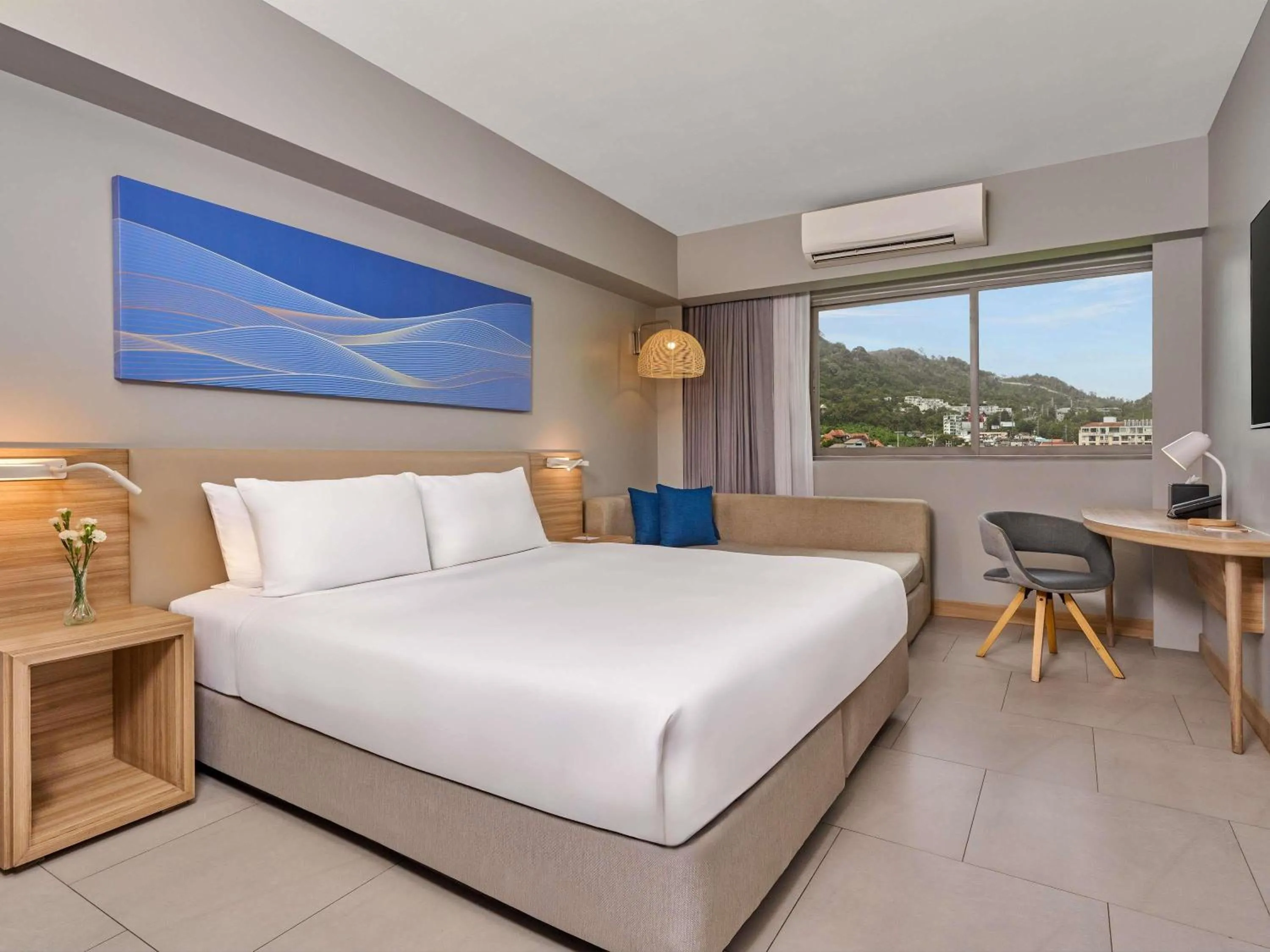 Privilege Room with One Double Bed and Mountain View in Mercure Phuket Patong Journeyhub