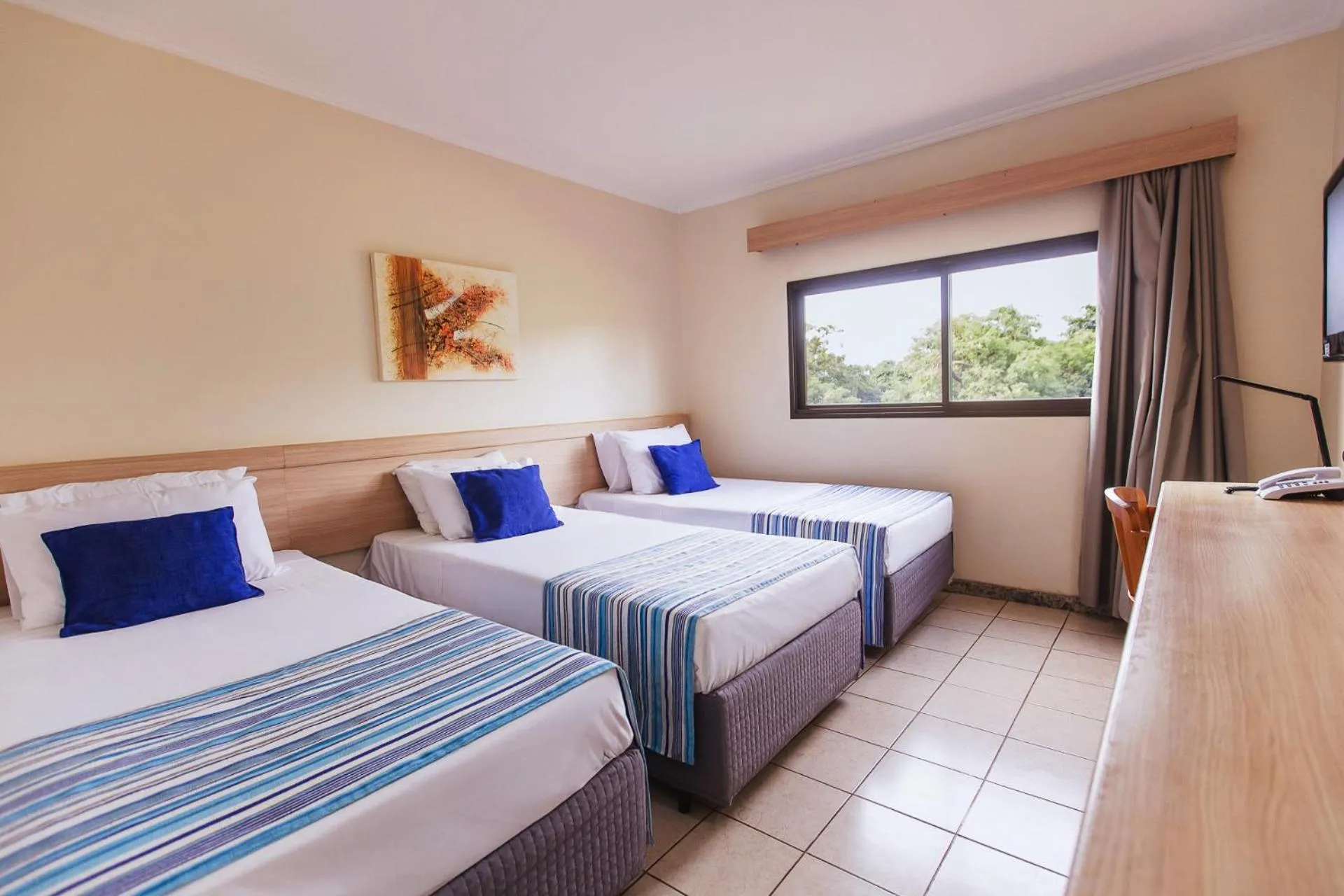 Executive Triple Room with Single Beds in Hotel Golden Park Ribeirão Preto by Nacional Inn