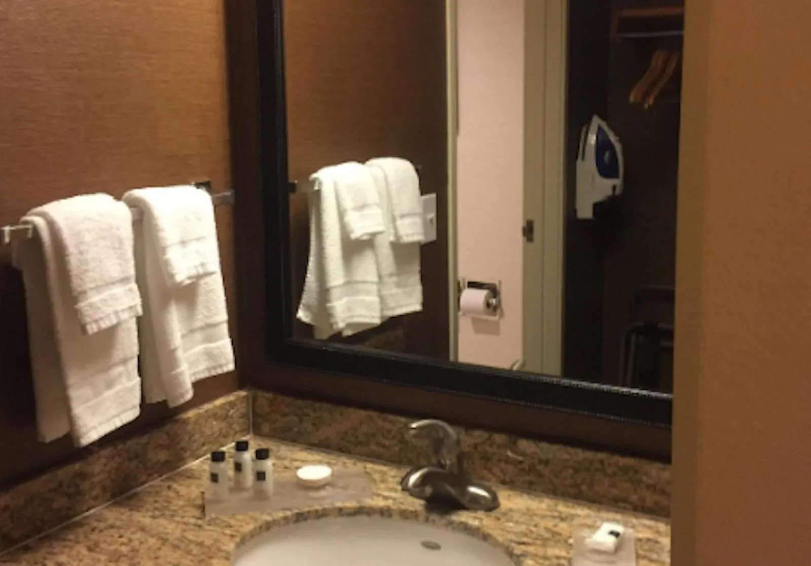 King Suite with Sofa Bed - Non Smoking in Country Inn & Suites by Radisson, Phoenix Airport, AZ