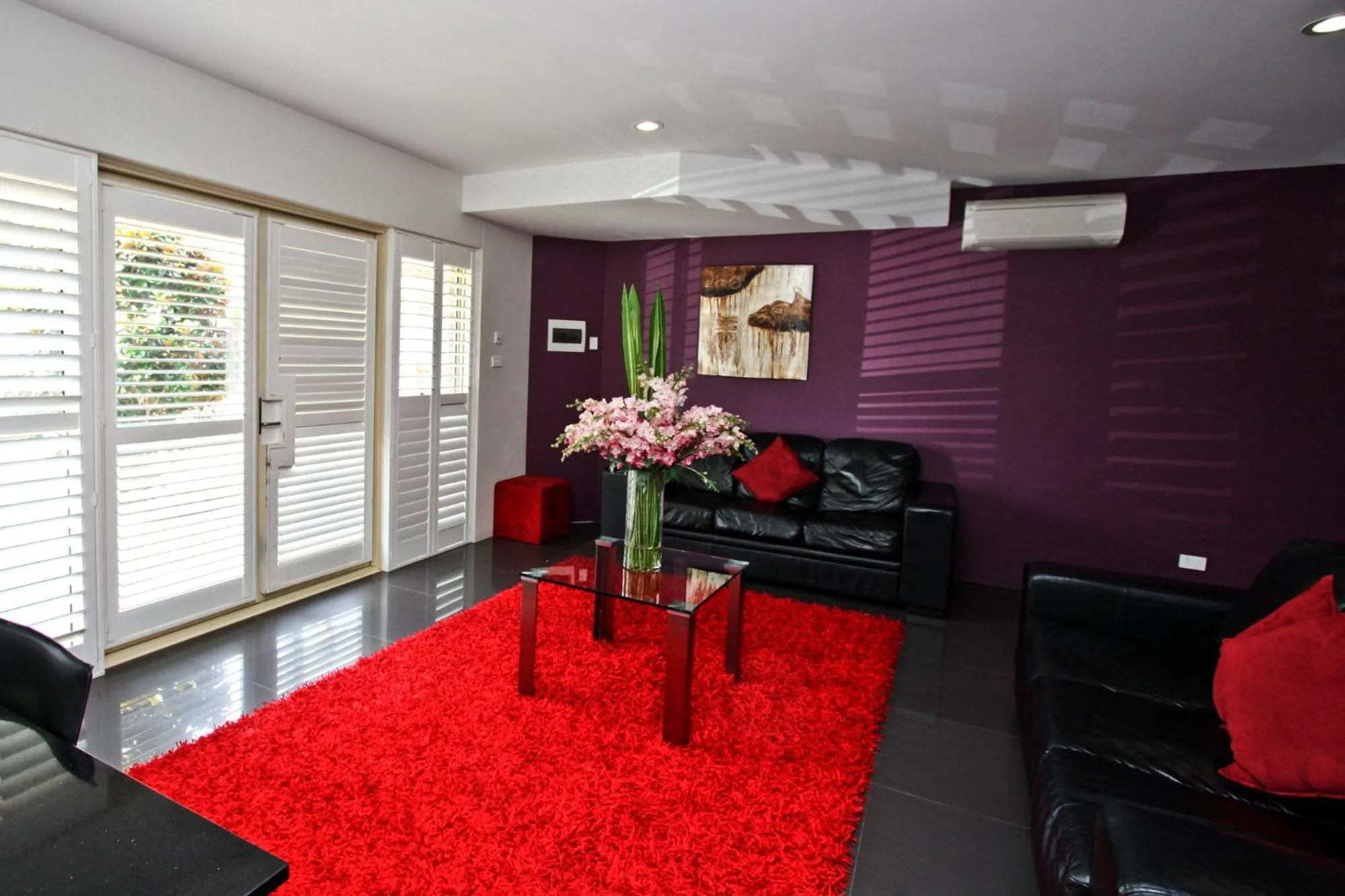 Apartment with Terrace in Jesmond Executive Villas