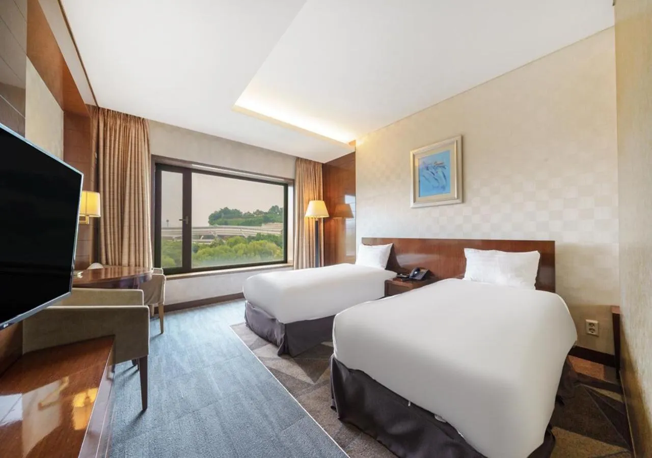 Standard Twin Room in Niagara Hotel