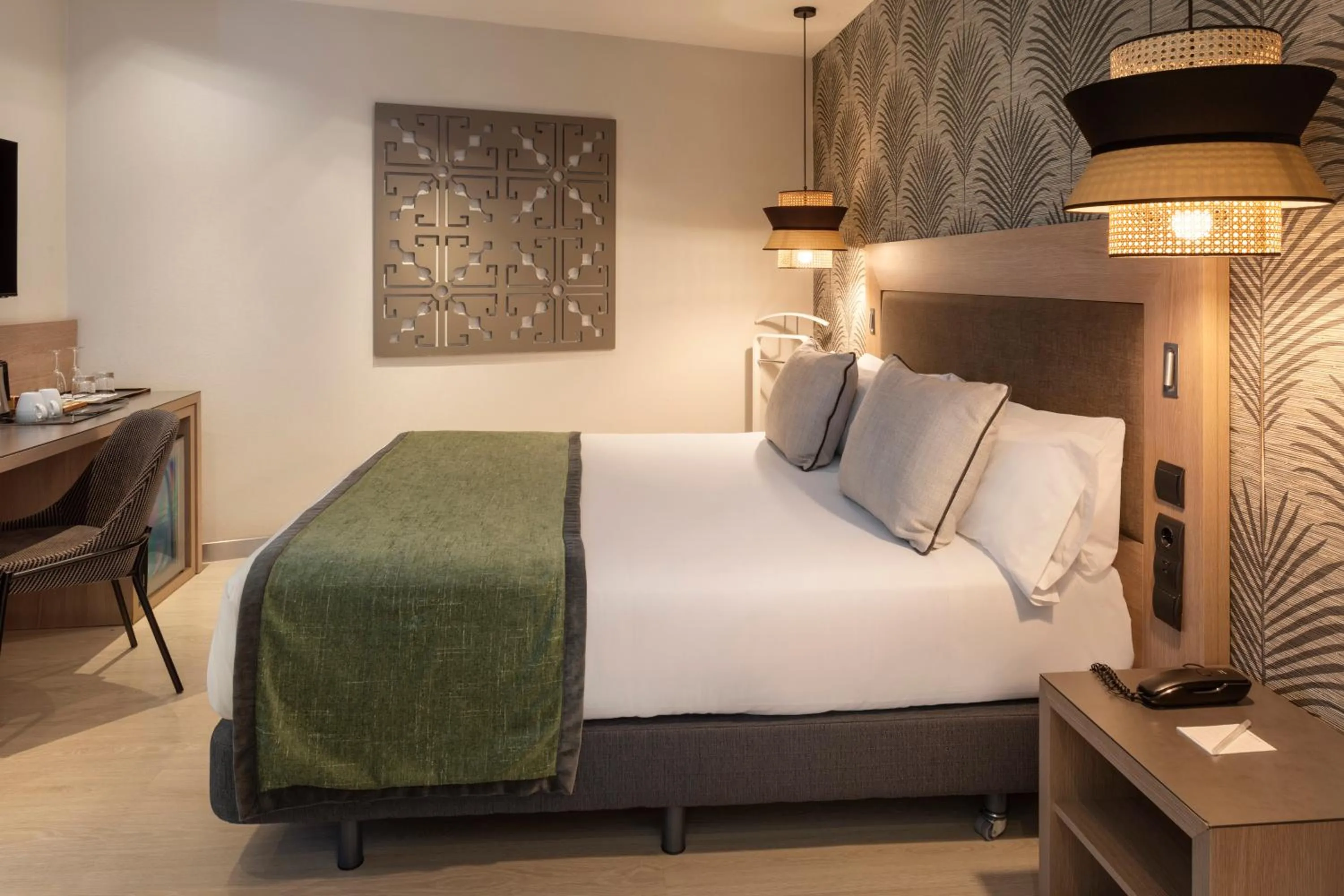 Double Room with Terrace in Catalonia Atocha