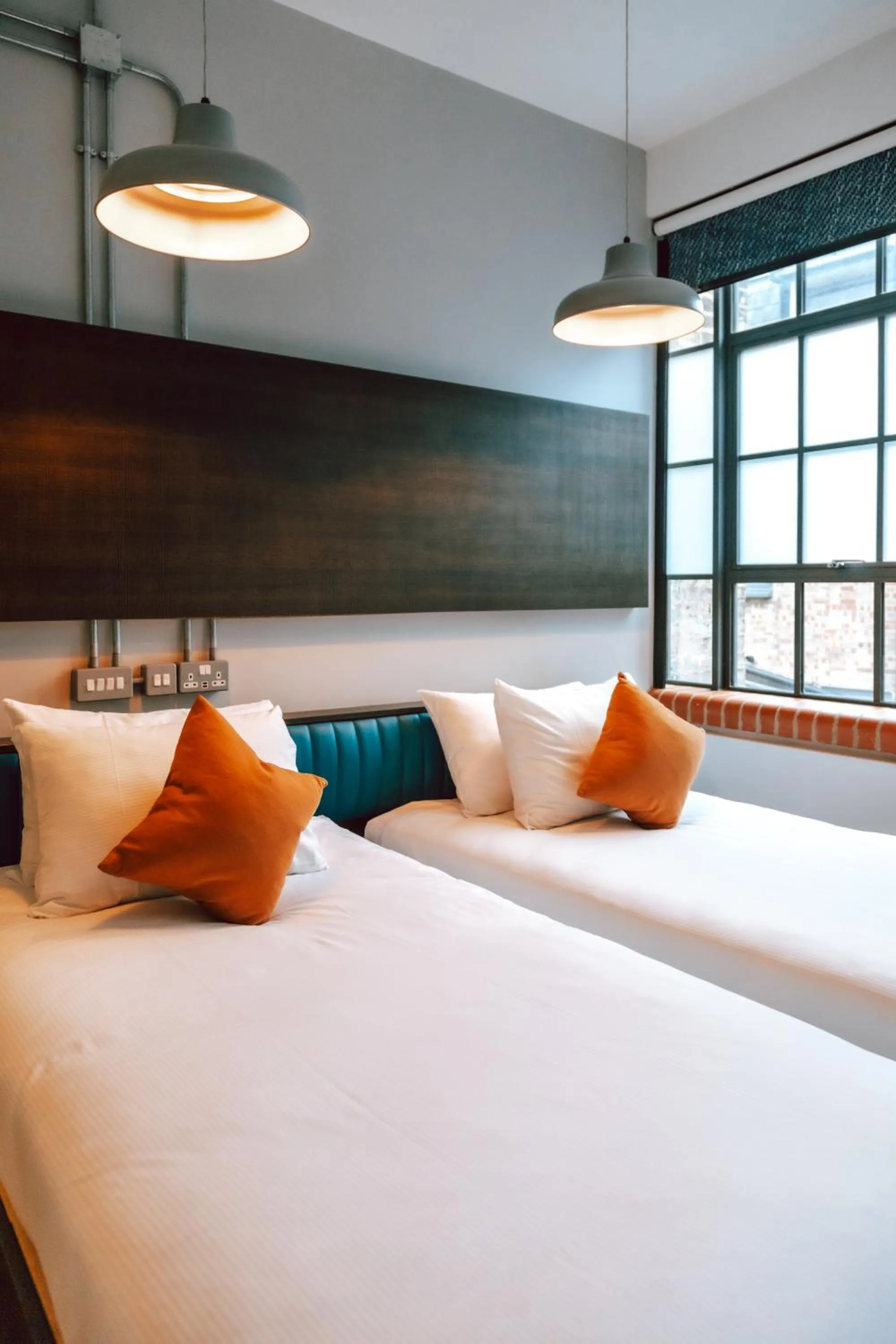 Standard Twin Room in New Road Hotel