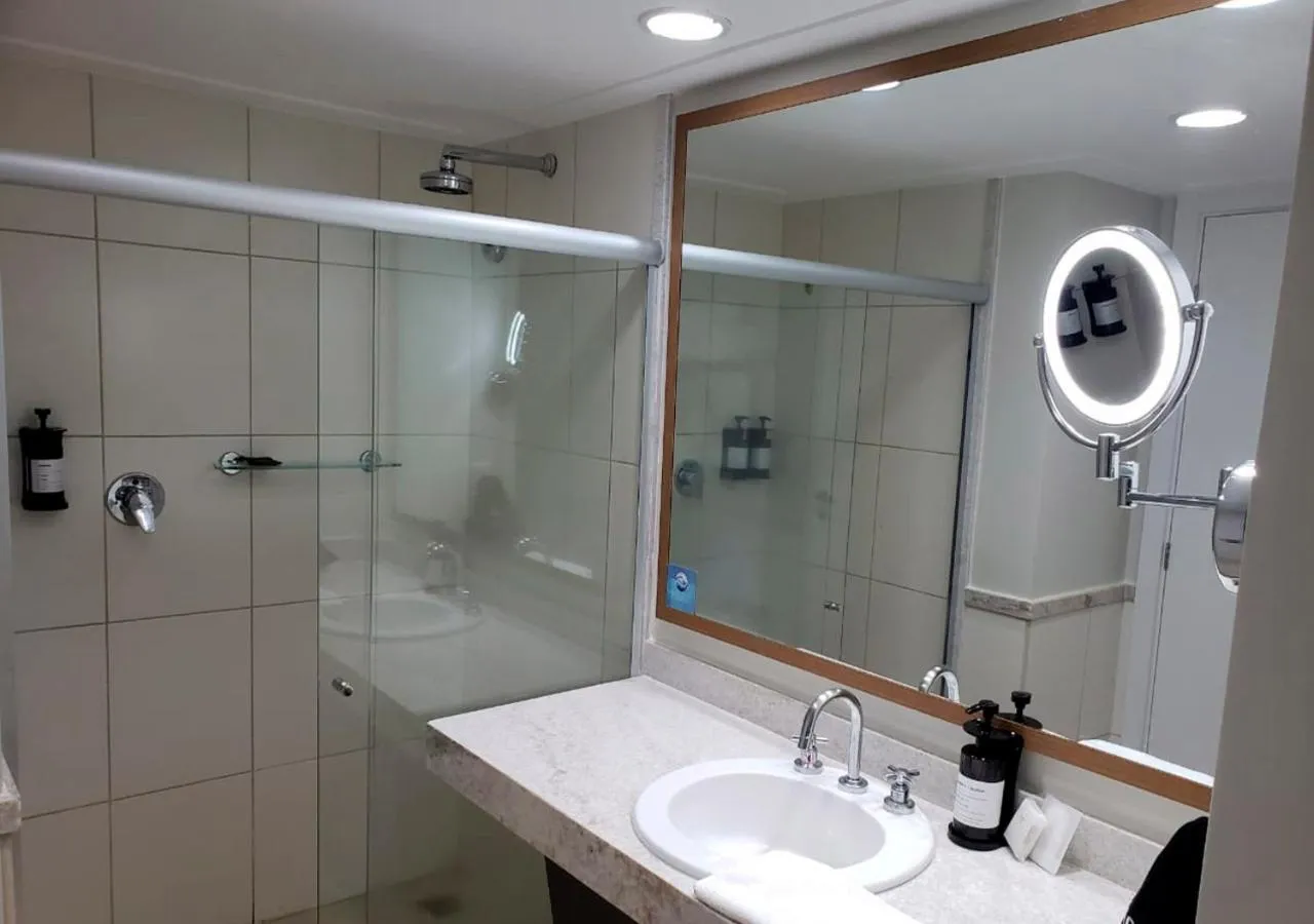 King Room - single occupancy in Vidam Hotel Aracaju - Transamerica Collection