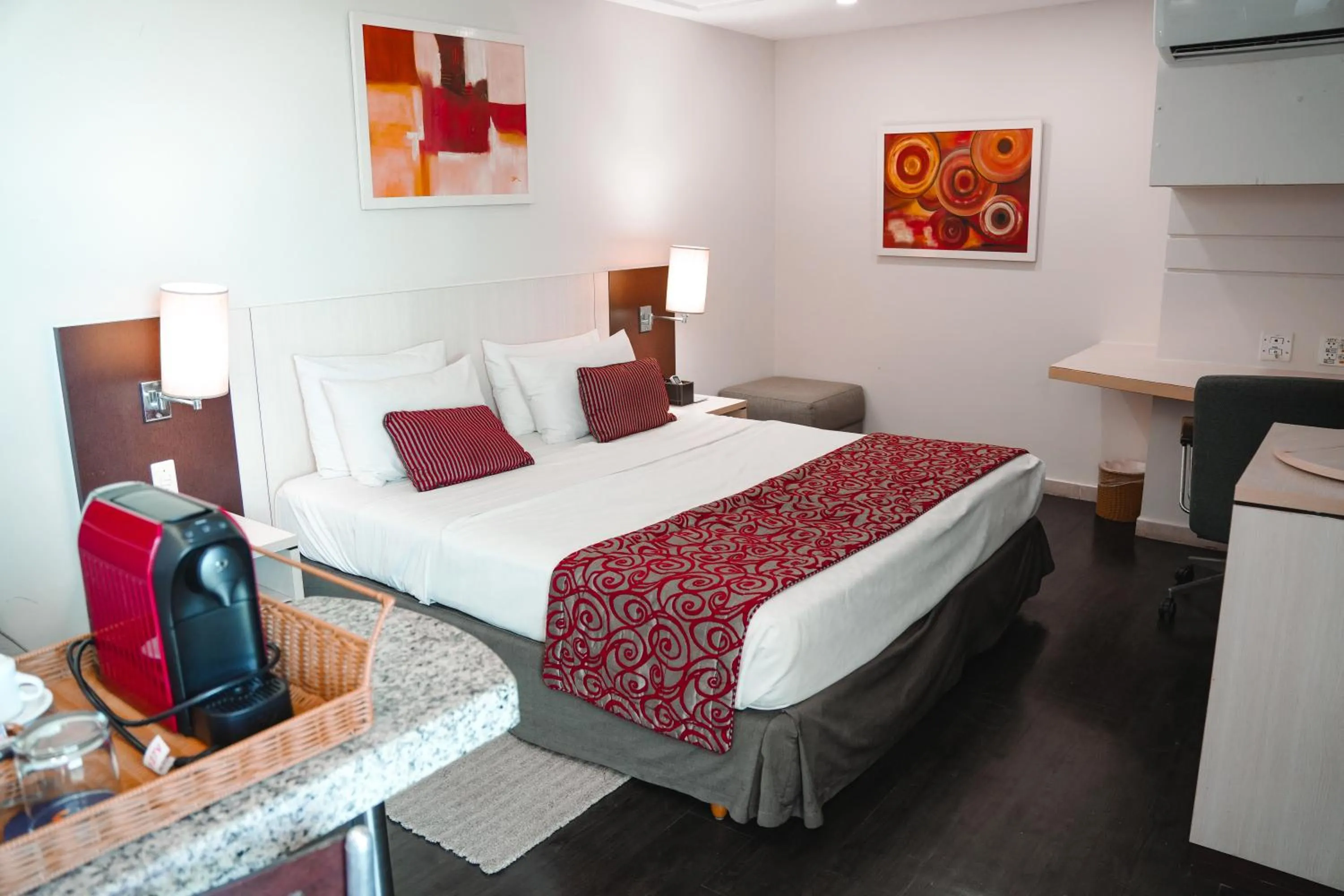 Queen Room in Comfort Suites Macaé