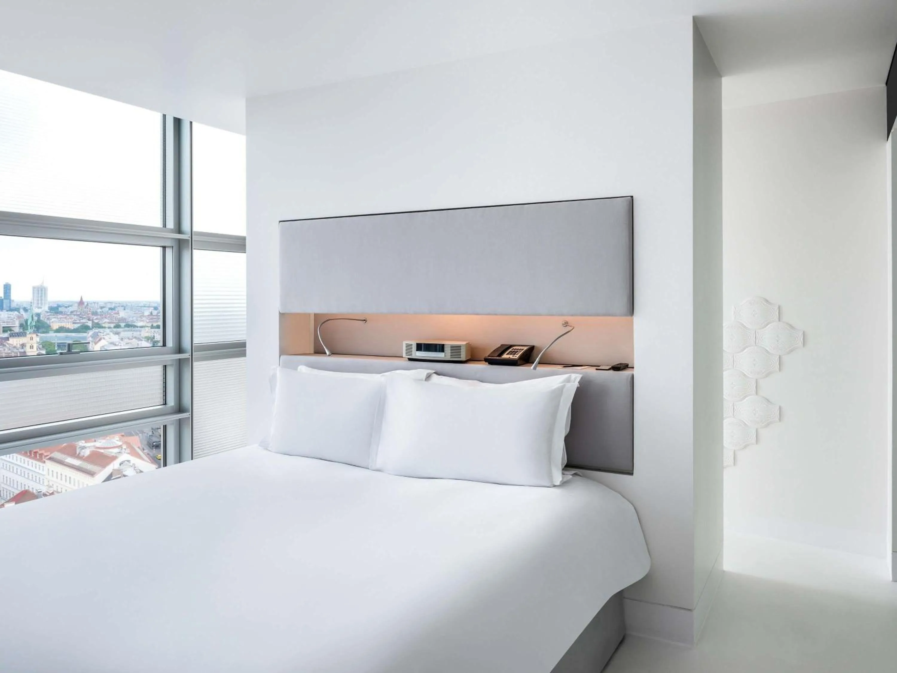 SO King Studio with Ferris Wheel or Newstower View in SO/ Vienna