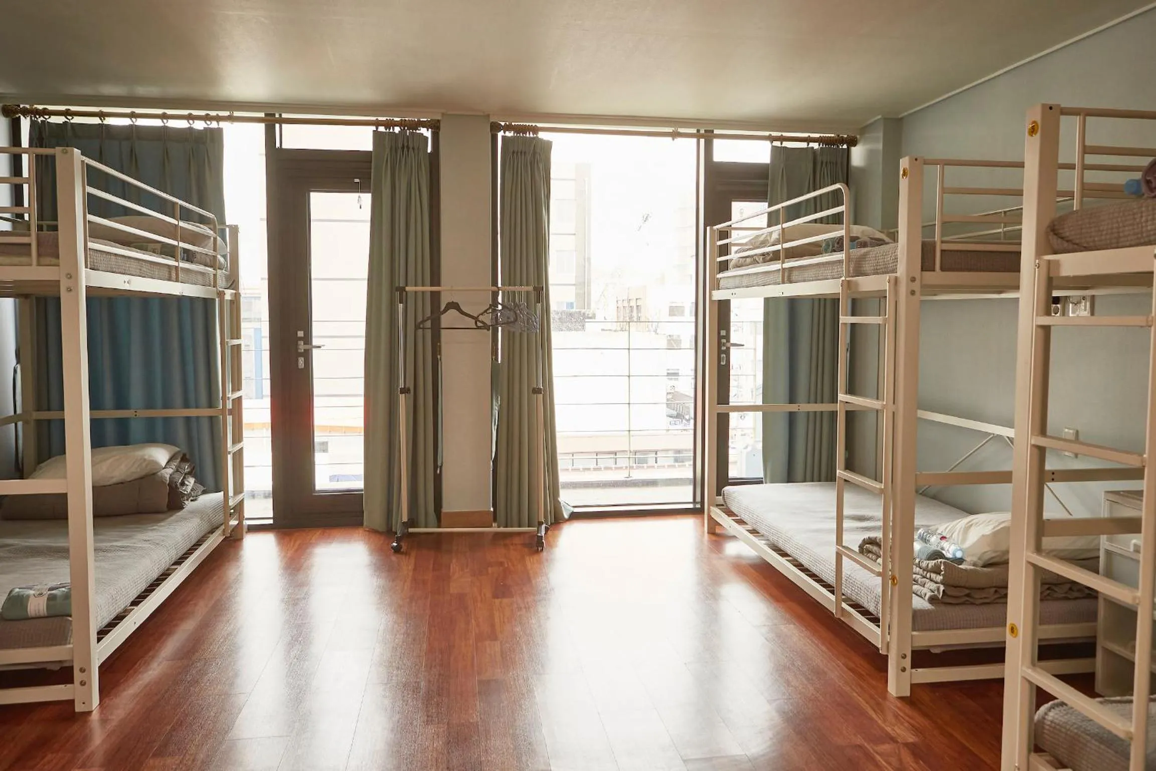 Bed in 6-Bed Female Dormitory Room in Guest 145