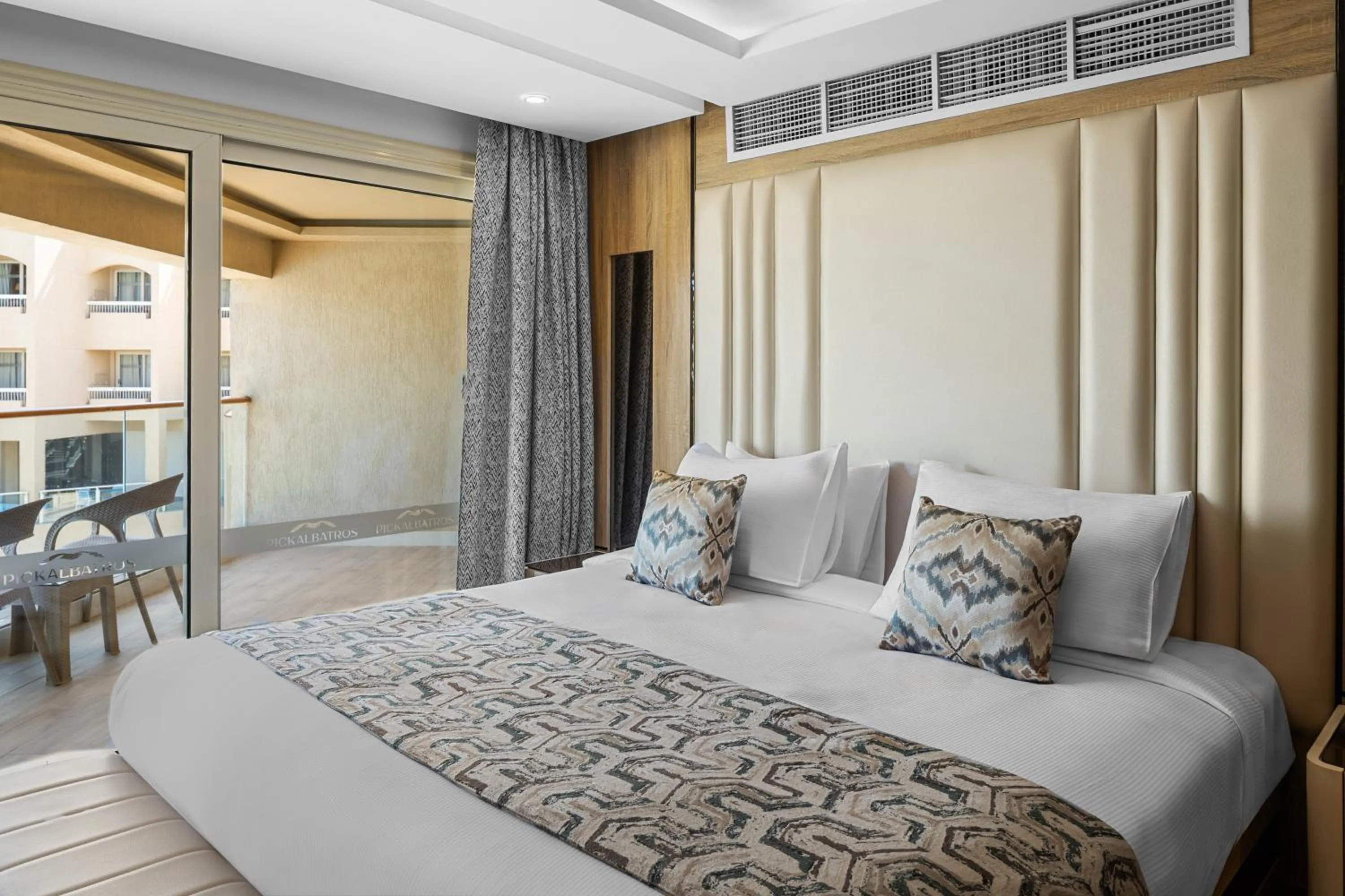 Deluxe Double Room in Beach Albatros Aqua Park - Hurghada