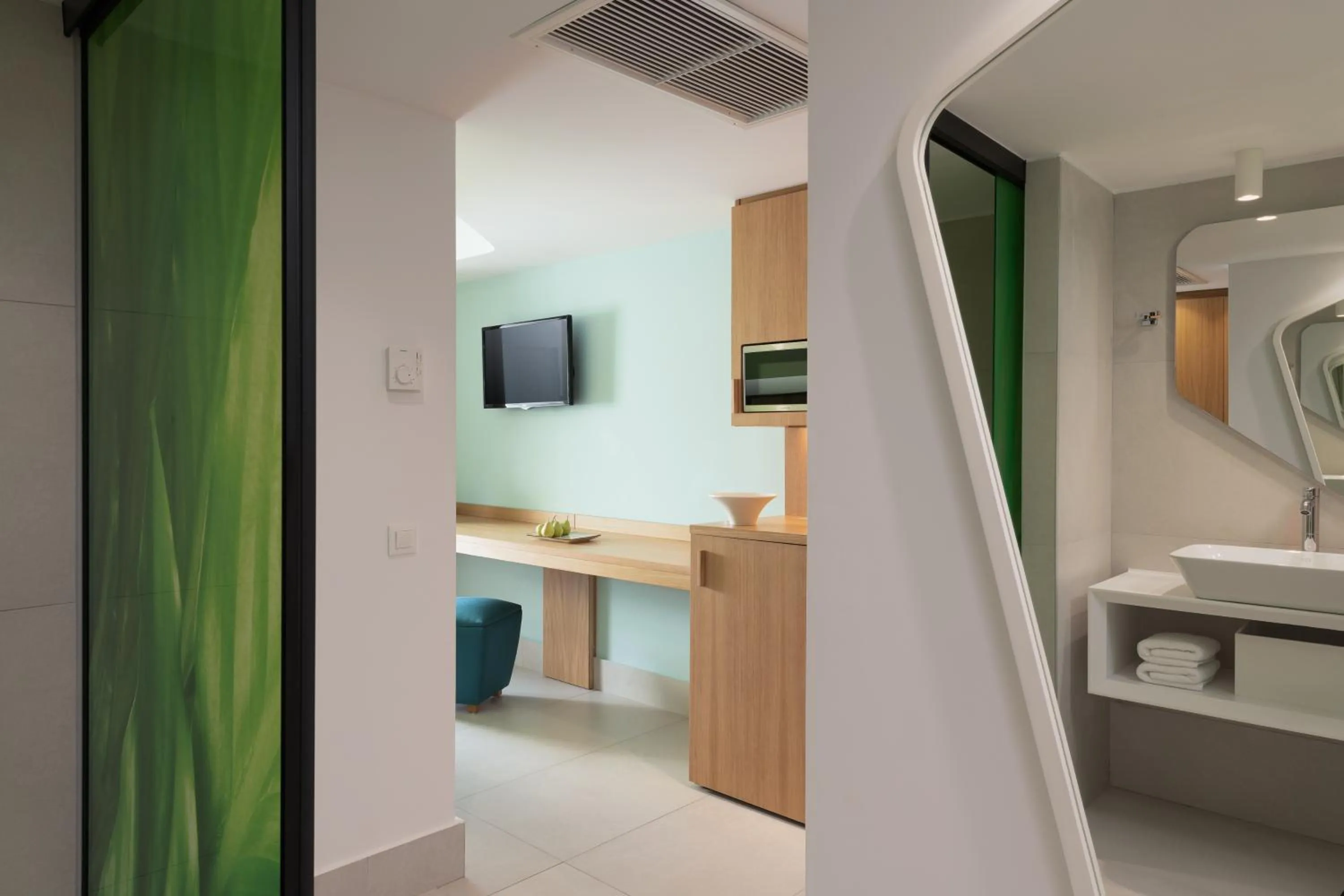 Family Room with Garden View in Arina Beach Resort