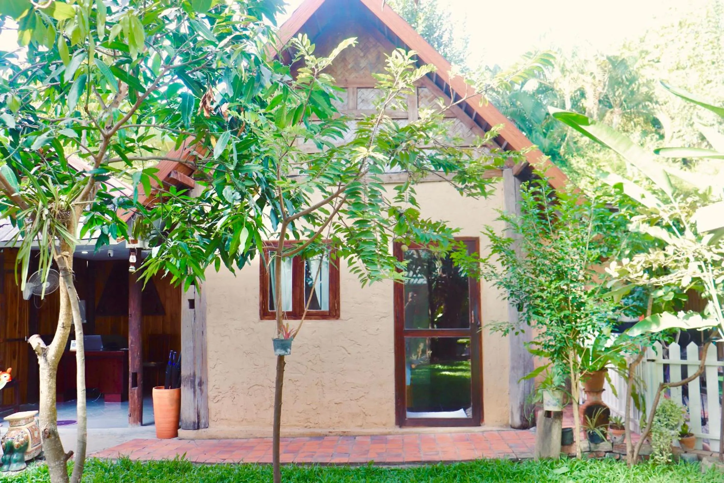 Bungalow with Garden View in Villa Khoum Xieng Thong Boutique