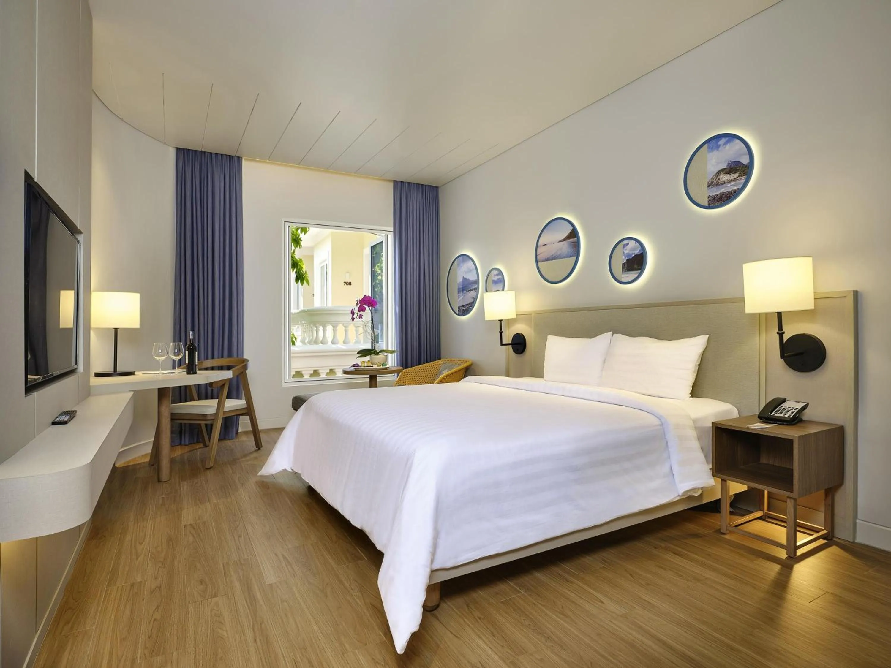 Superior King Room Hillside - Across Street in Mercure Vung Tau Resort