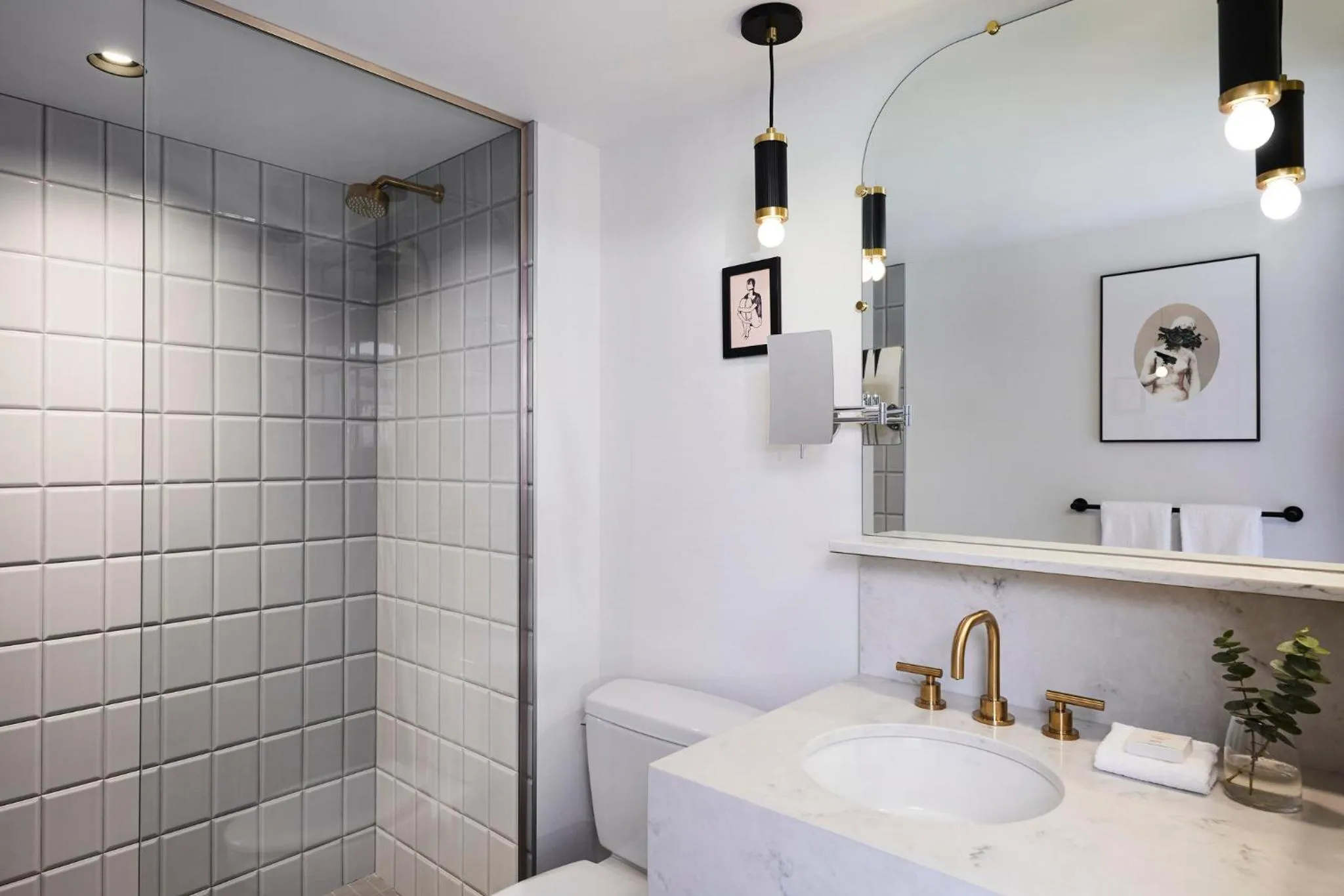 Premium King Room - High Floor in Kimpton Saint George Hotel by IHG