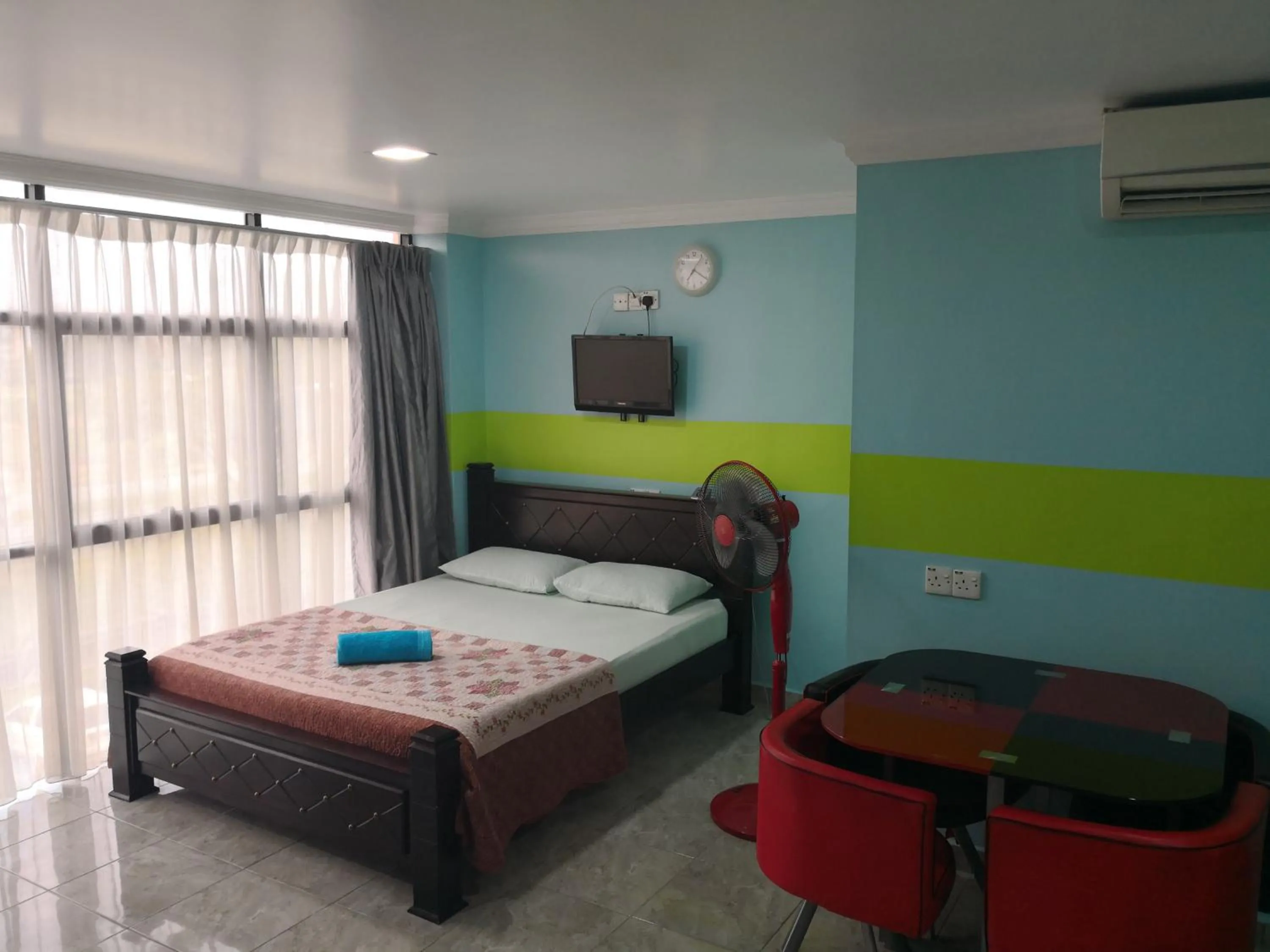 Family 6 Suite Room in Kristal Inn Hotel UITM Shah Alam