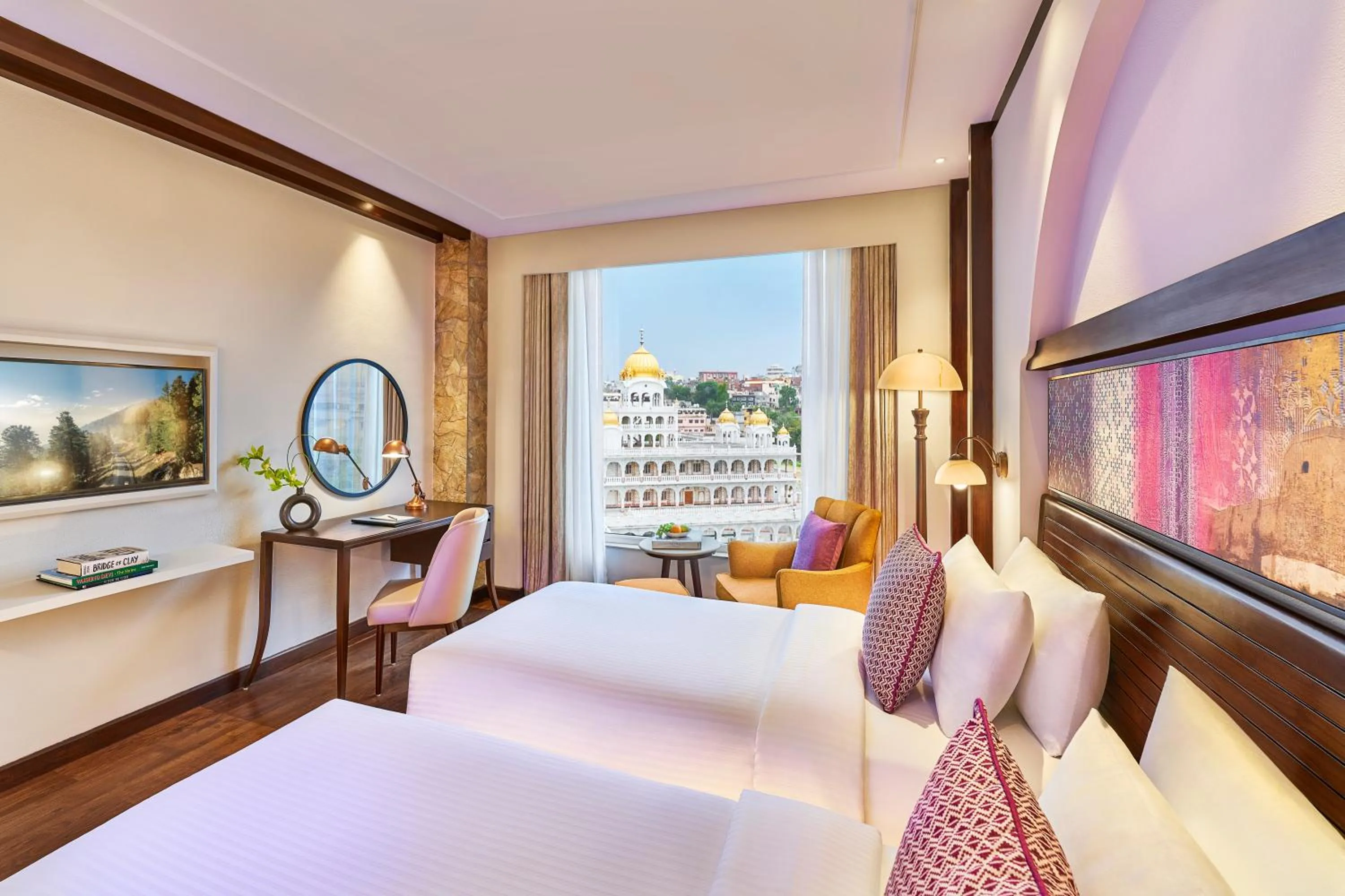 Superior Twin Room in Vivanta Jammu City Centre