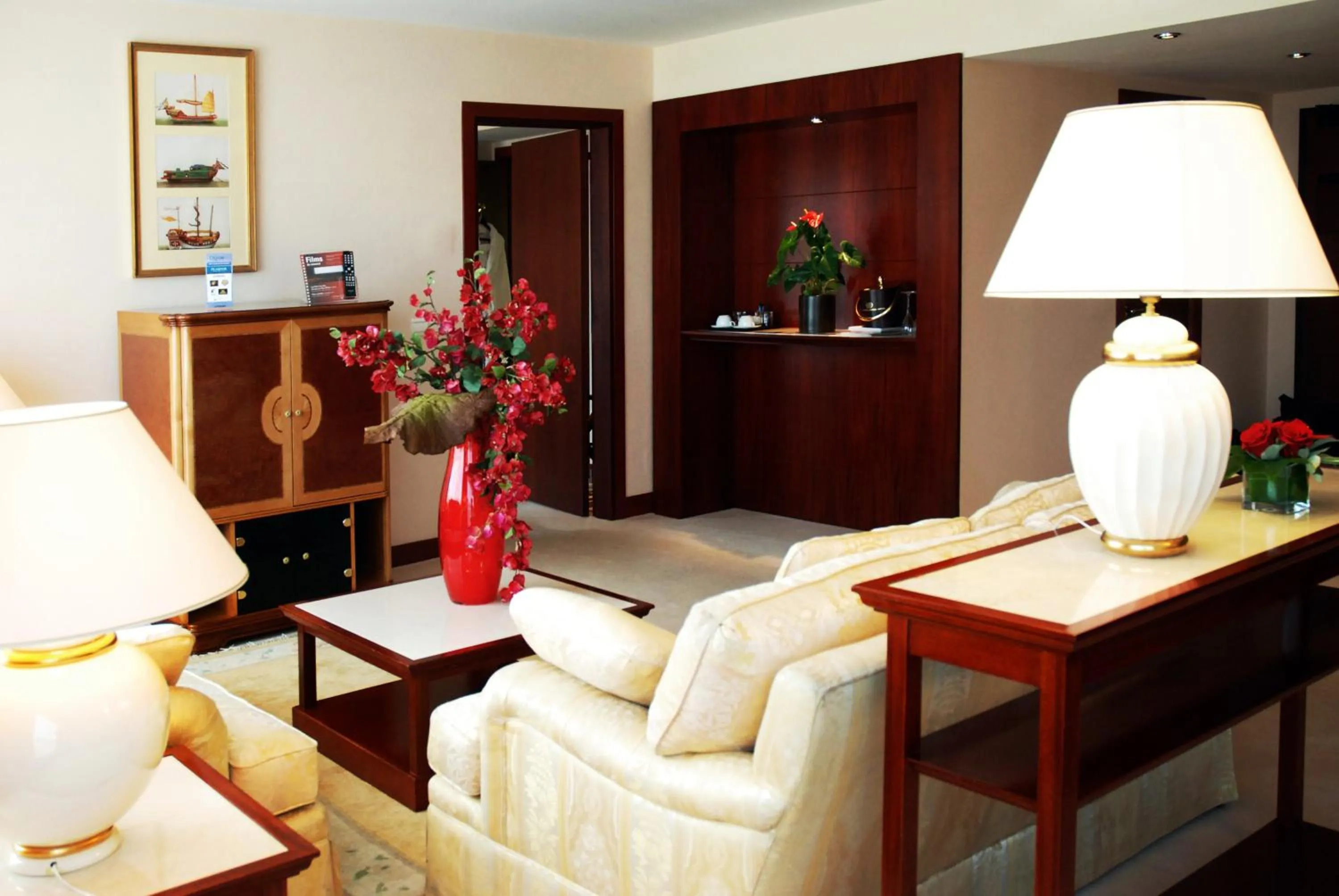 Junior Suite - single occupancy in Evergreen Laurel Hotel