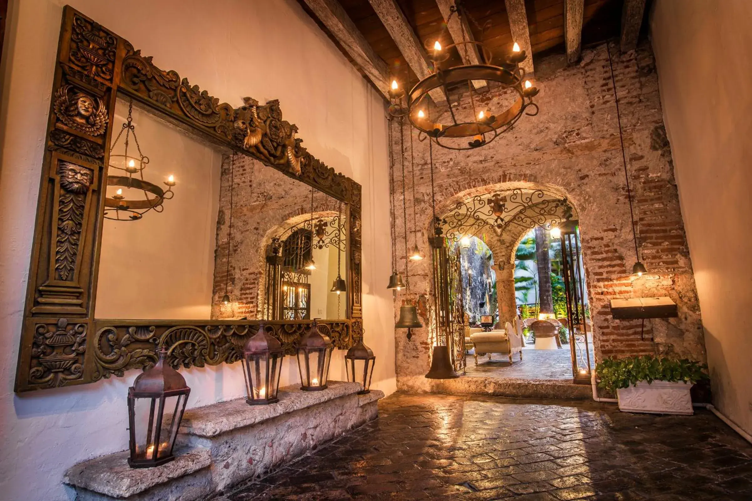 Hotel El Marqués Hotel El Marqués