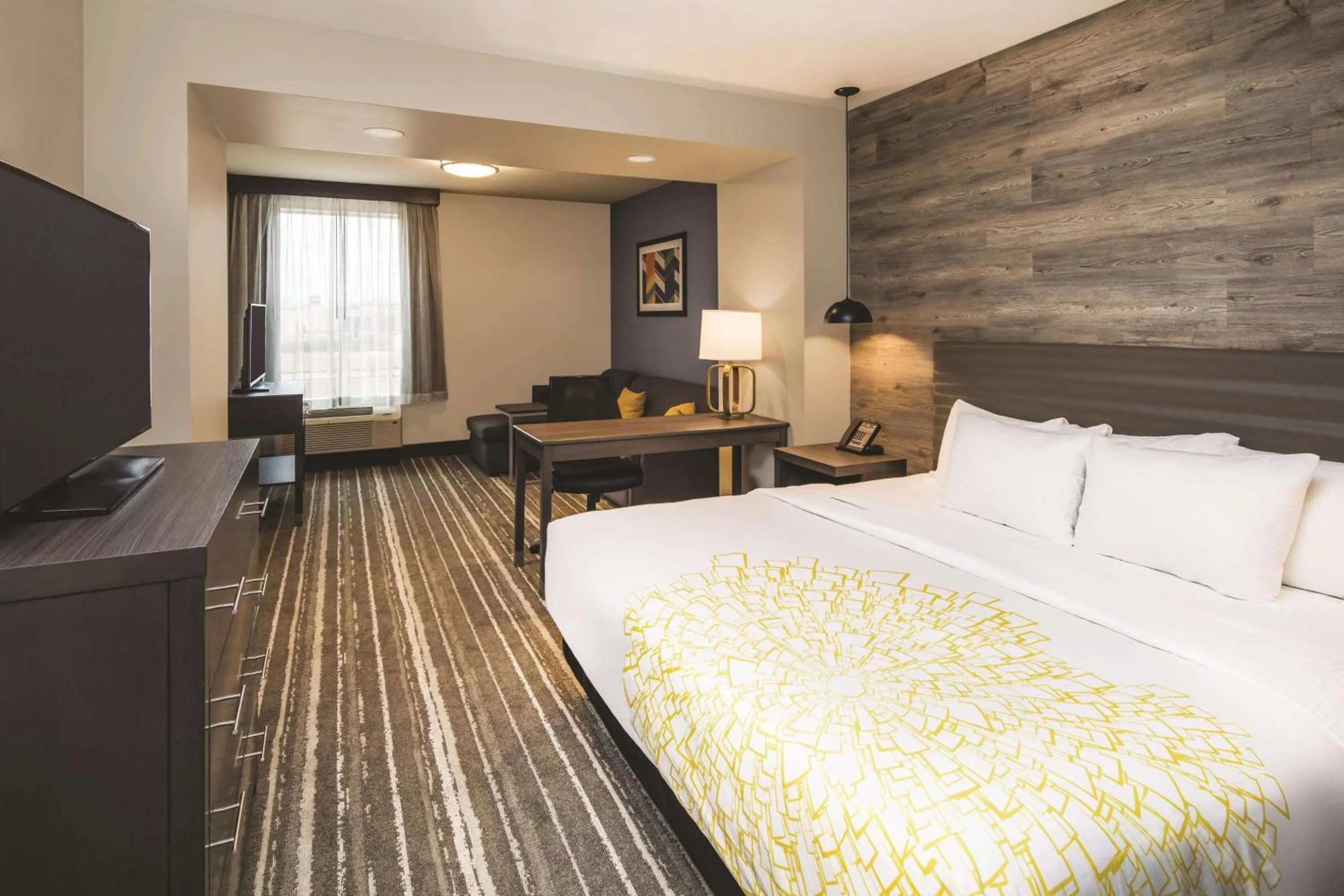 Deluxe King Studio Suite - Non-Smoking in La Quinta Inn & Suites by Wyndham Atlanta South - McDonough