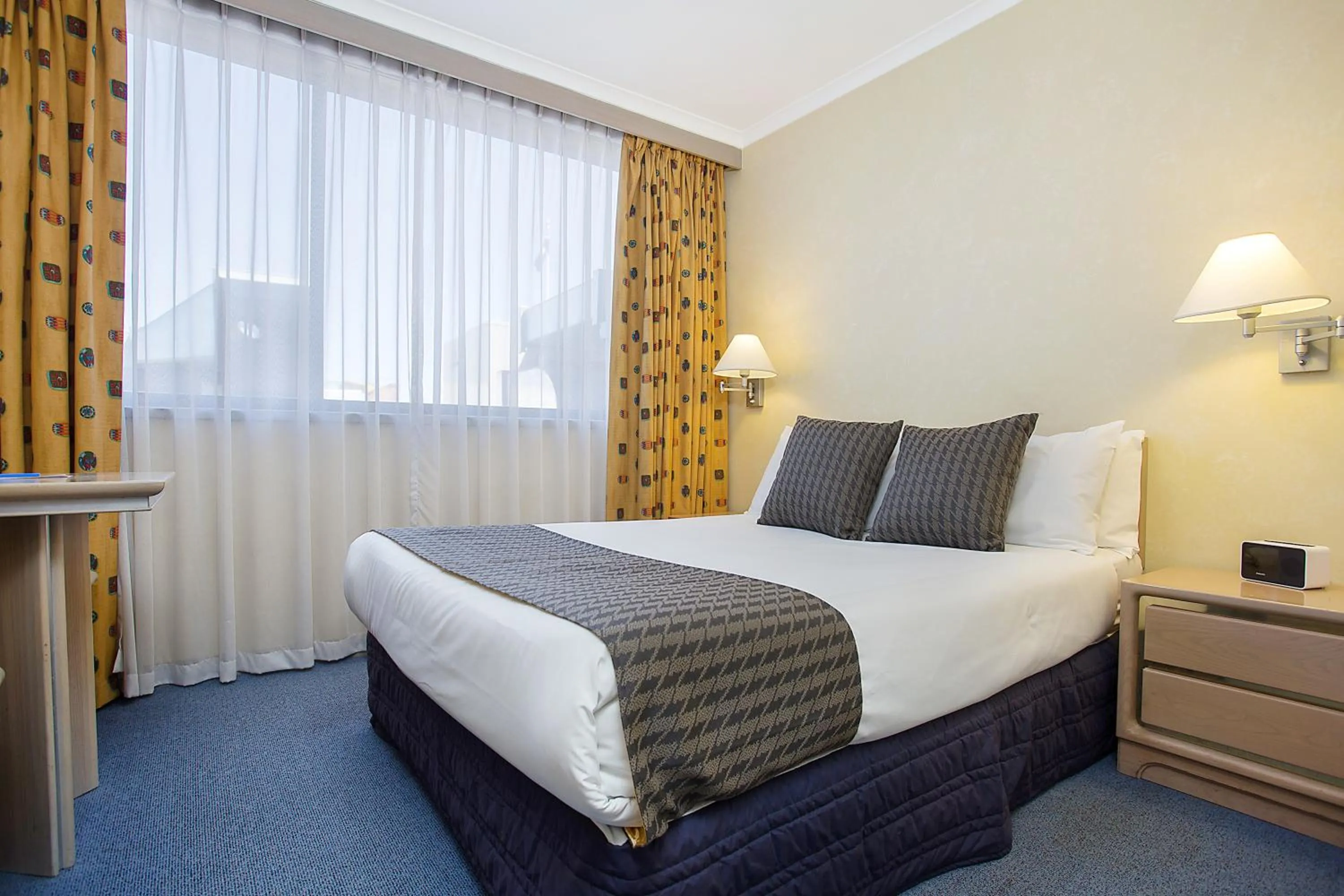 Budget Double Room in Mid City Motel Warrnambool