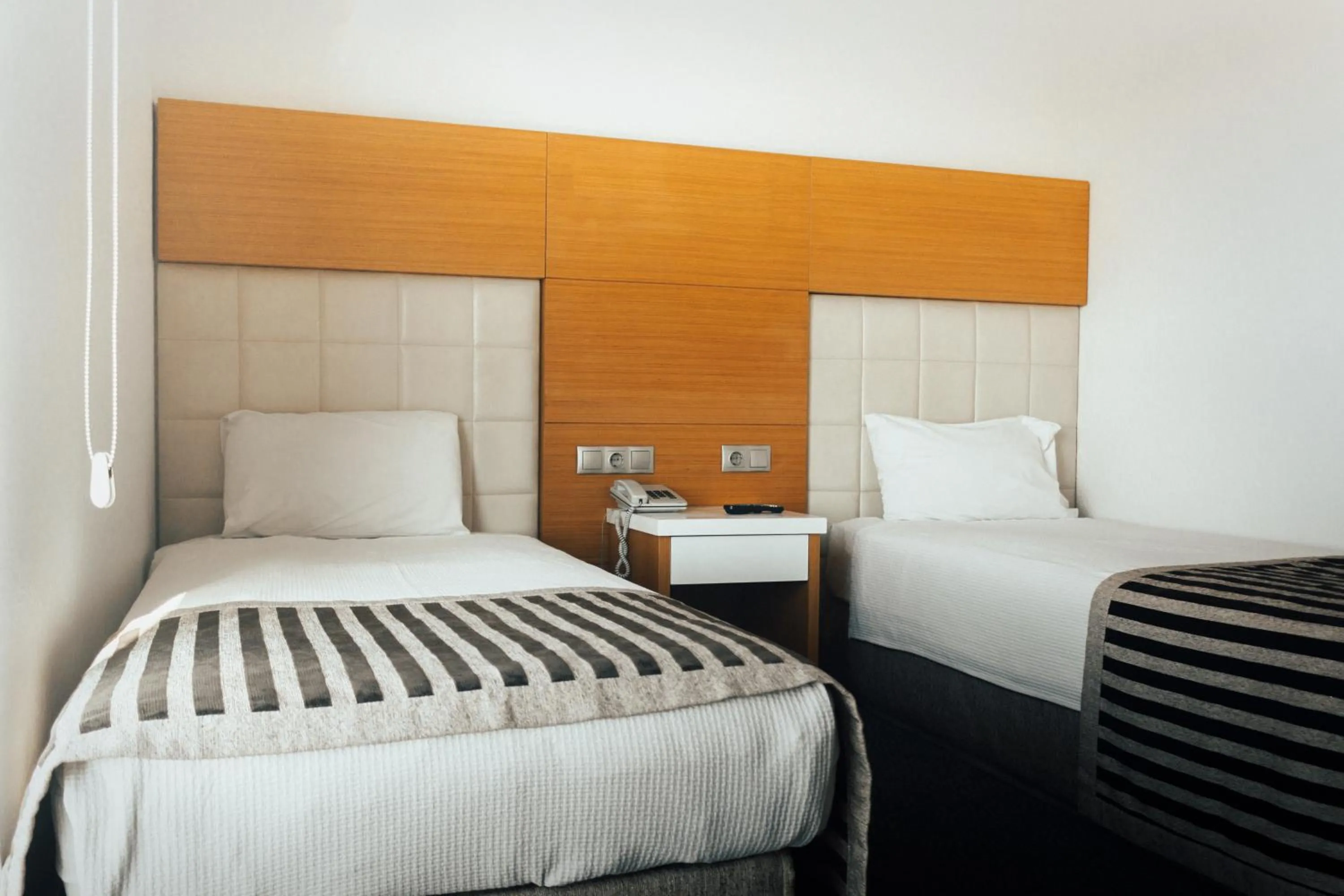 Standard Twin Room in Nüzhet Hotel