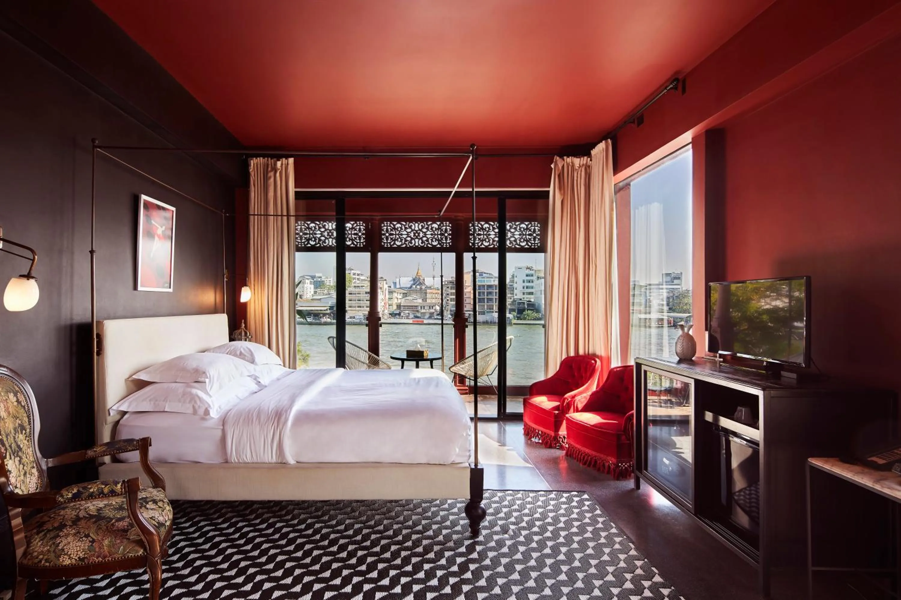 Riverside Grand Deluxe in Amdaeng Bangkok Riverside Hotel