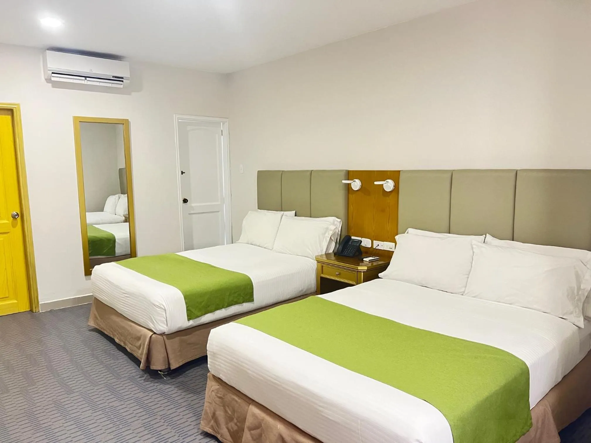 Deluxe Double or Twin Room in Hotel American Golf