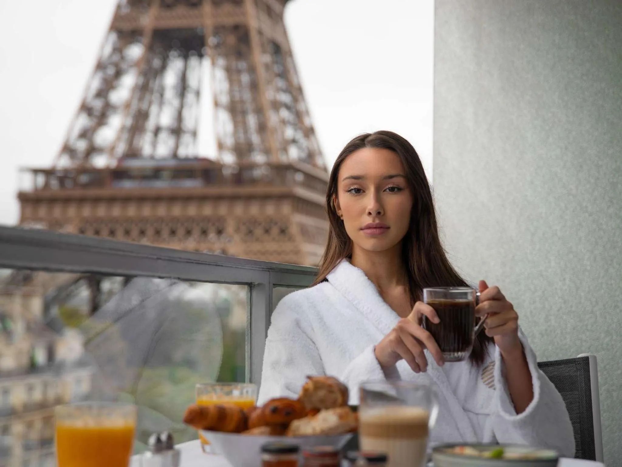 Suite with Balcony and Eiffel Tower View in Pullman Paris Tour Eiffel