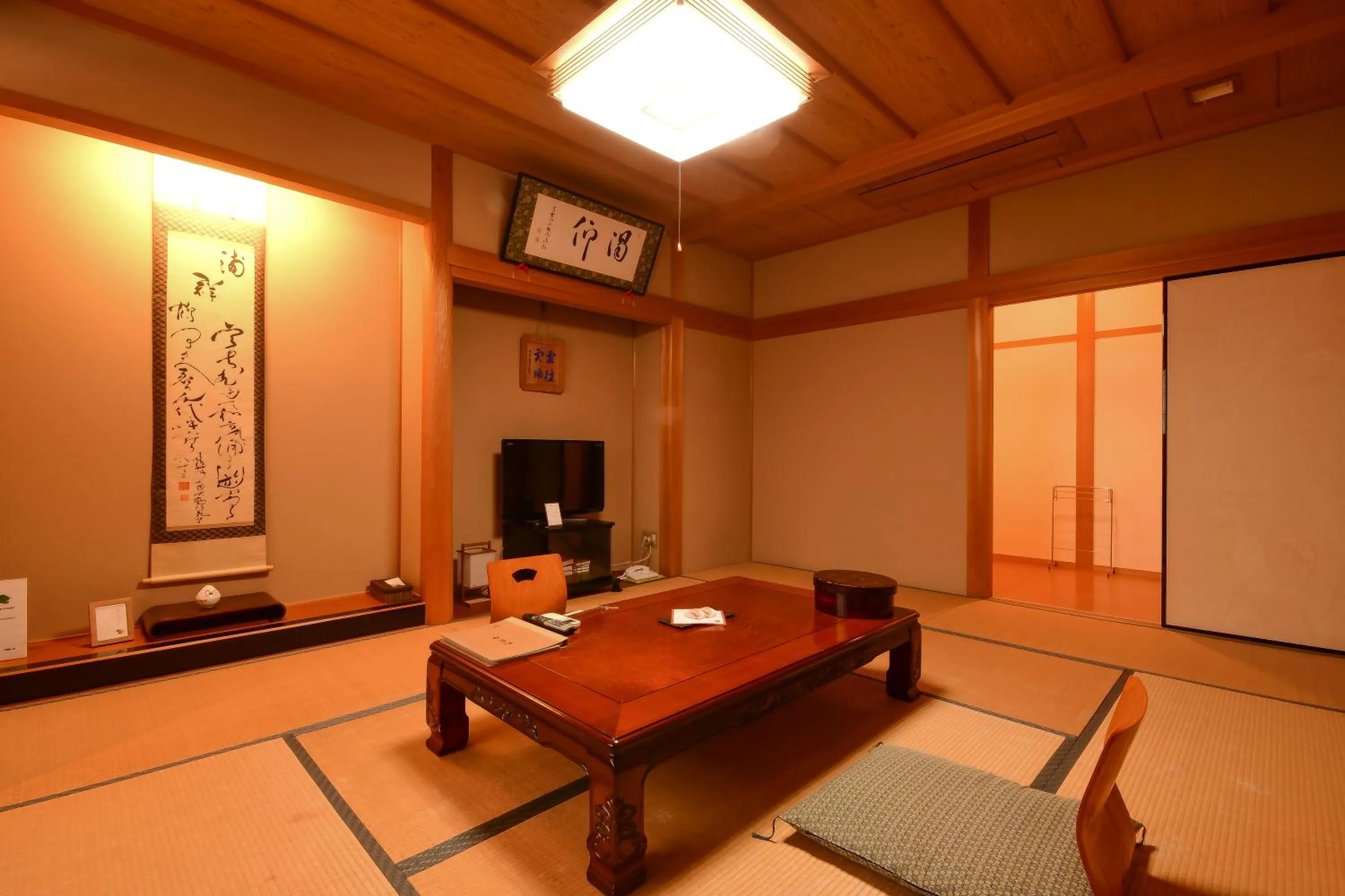 Standard Japanese-Style Room with Shared Bathroom in 高野山 宿坊 不動院 -Koyasan Shukubo Fudoin-