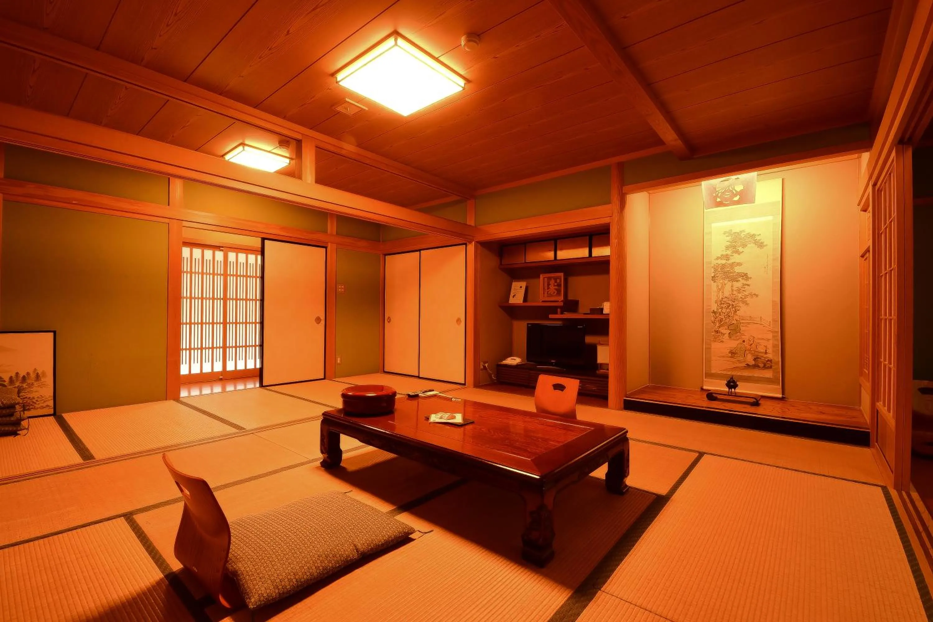 Standard Japanese-Style Large Family Room with Shared Bathroom in 高野山 宿坊 不動院 -Koyasan Shukubo Fudoin-