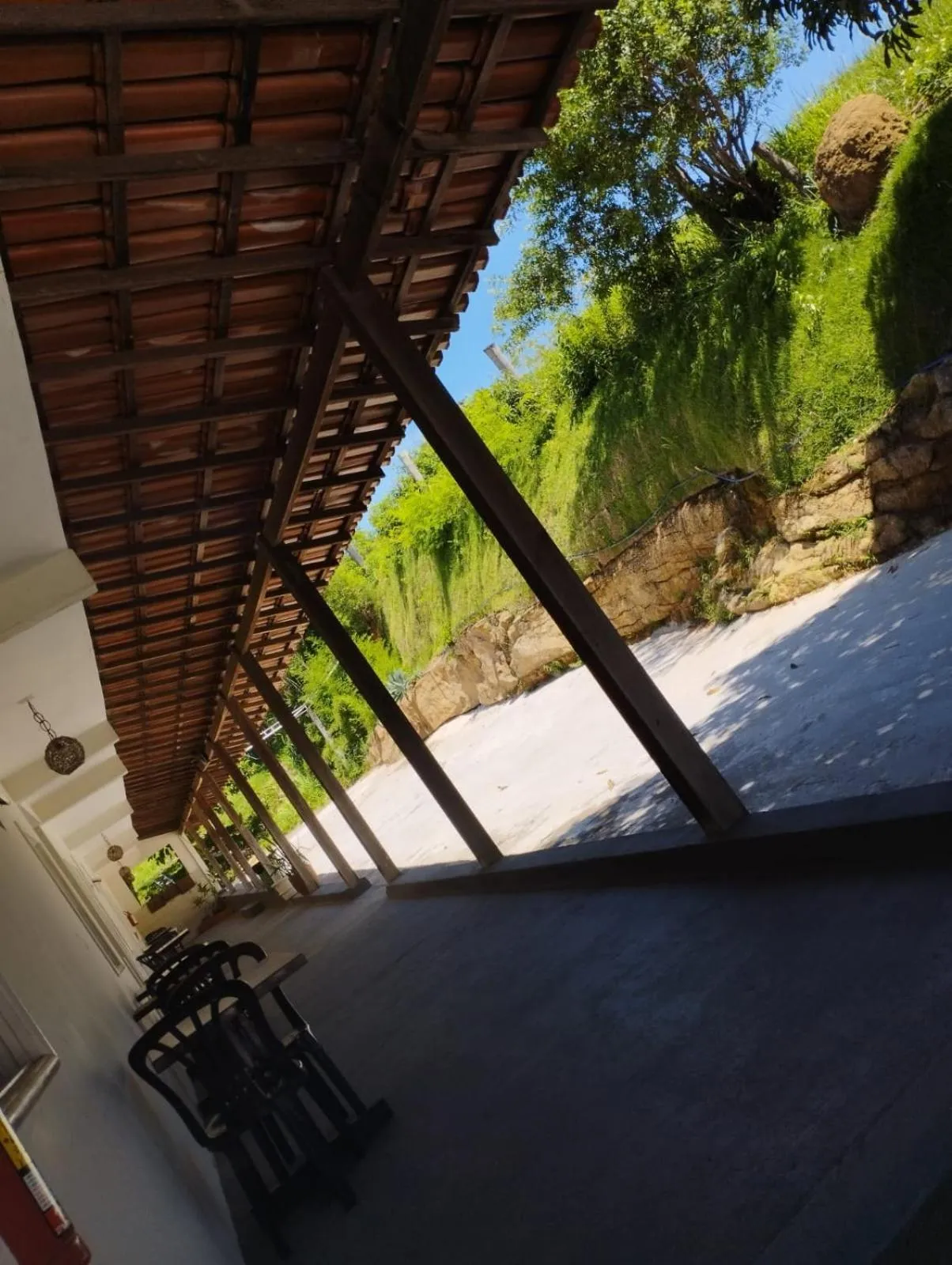 Triple Standard with internal view in Guarapousada