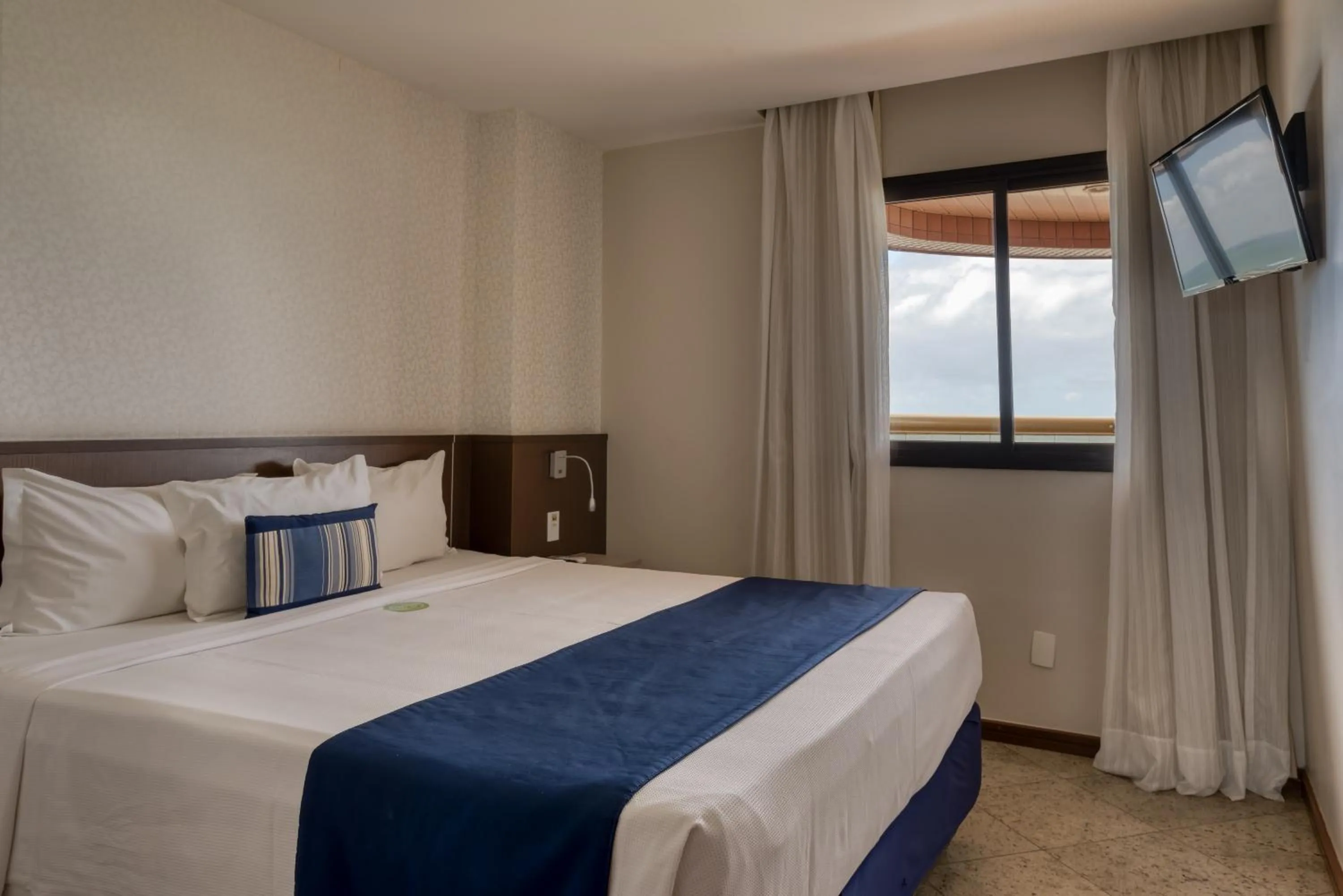 Deluxe Suite with Sea View in Quality Suites Vila Velha